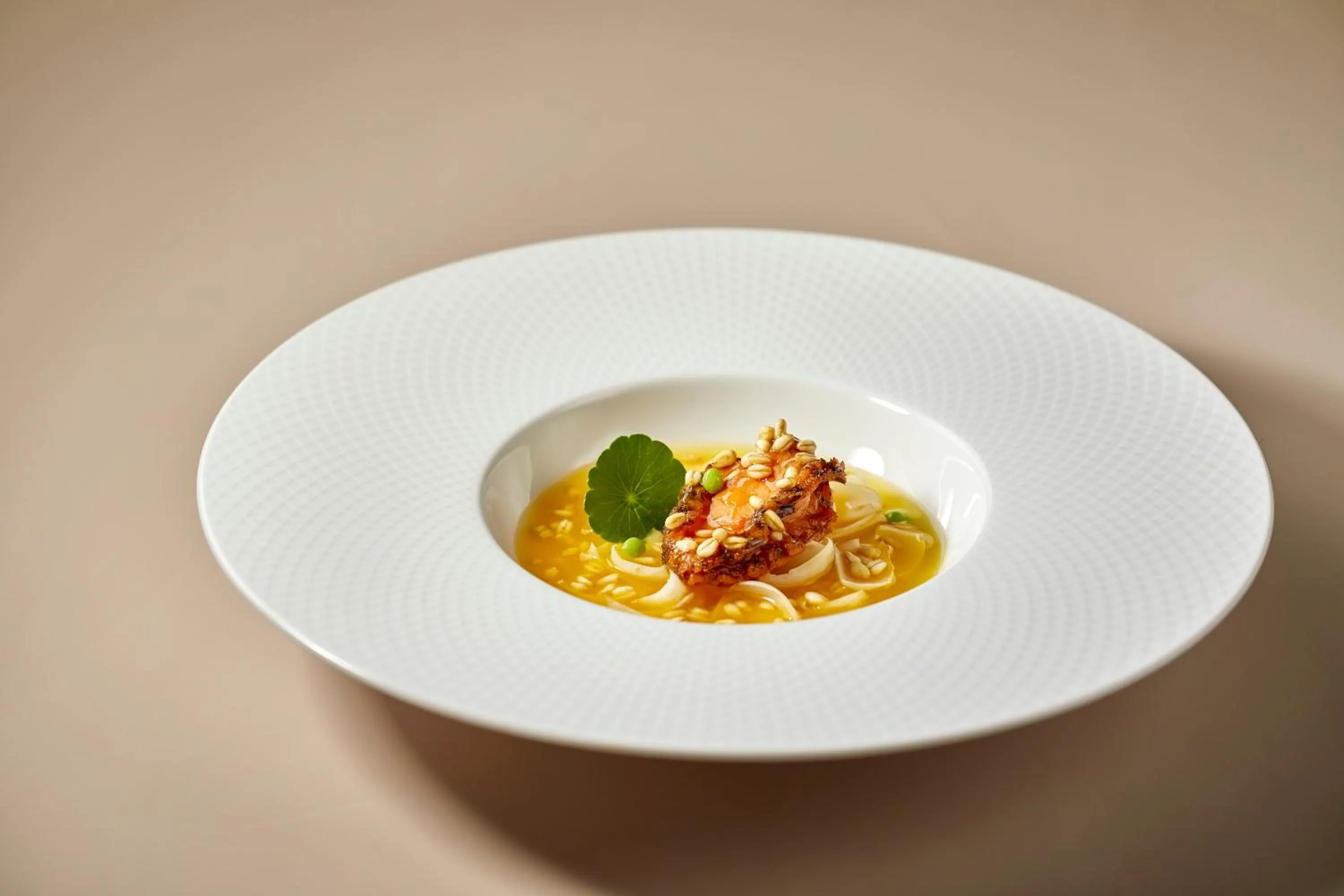 Restaurant/places to eat in Shangri-La Nanning - The tallest hotel worldwide in Shangri-La Group