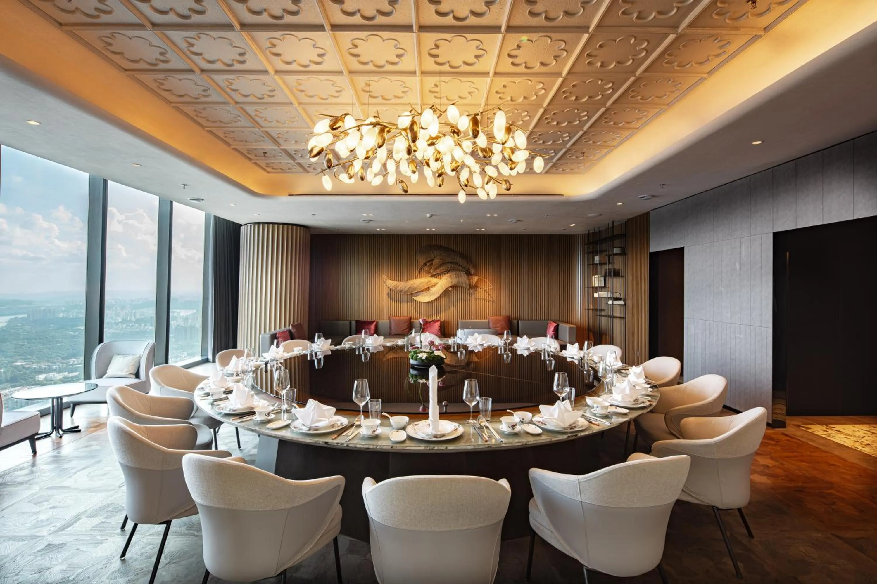 Restaurant/places to eat in Shangri-La Nanning - The tallest hotel worldwide in Shangri-La Group
