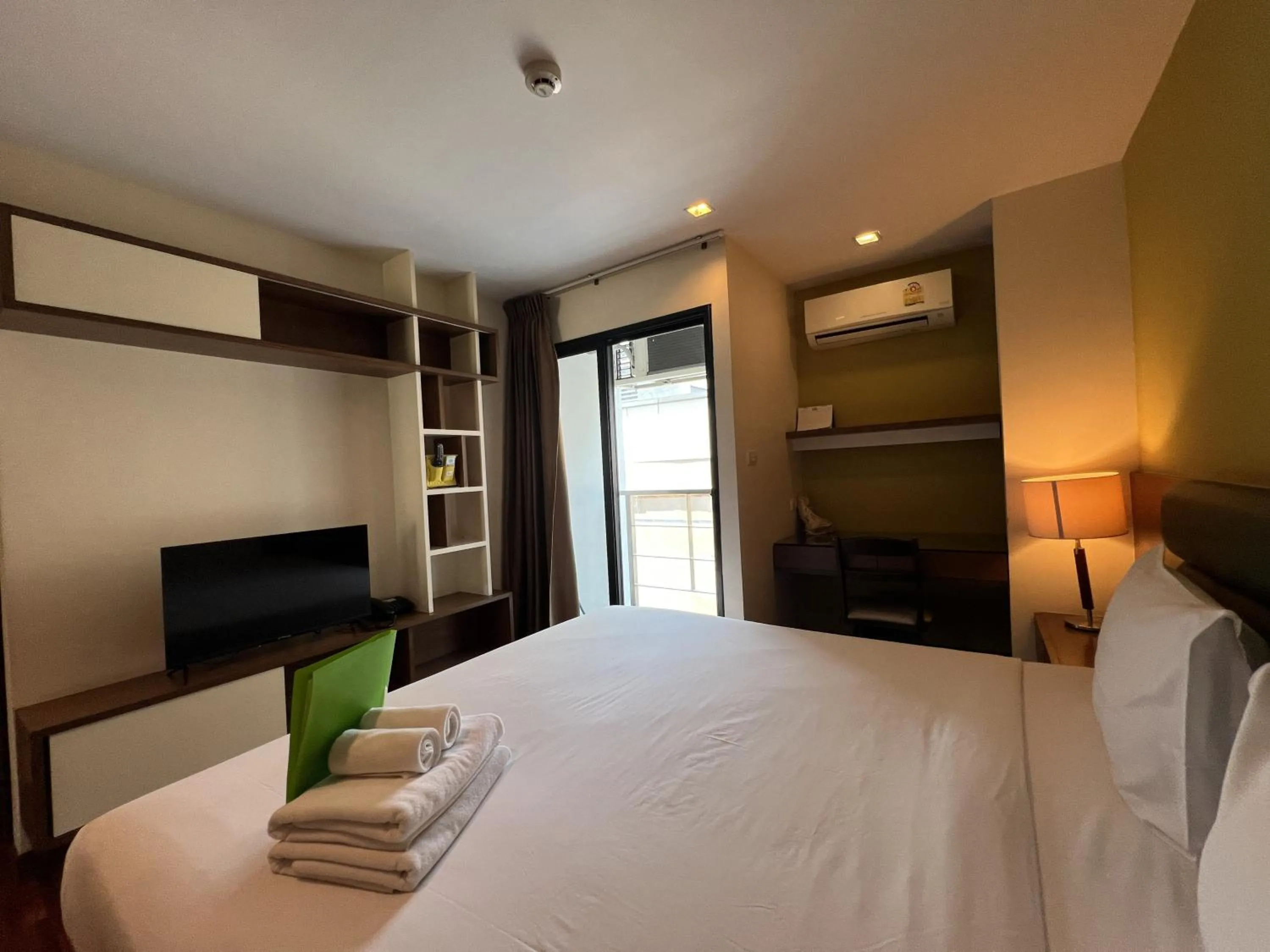 TV and multimedia, Bed in Silom Forest Exclusive Residence