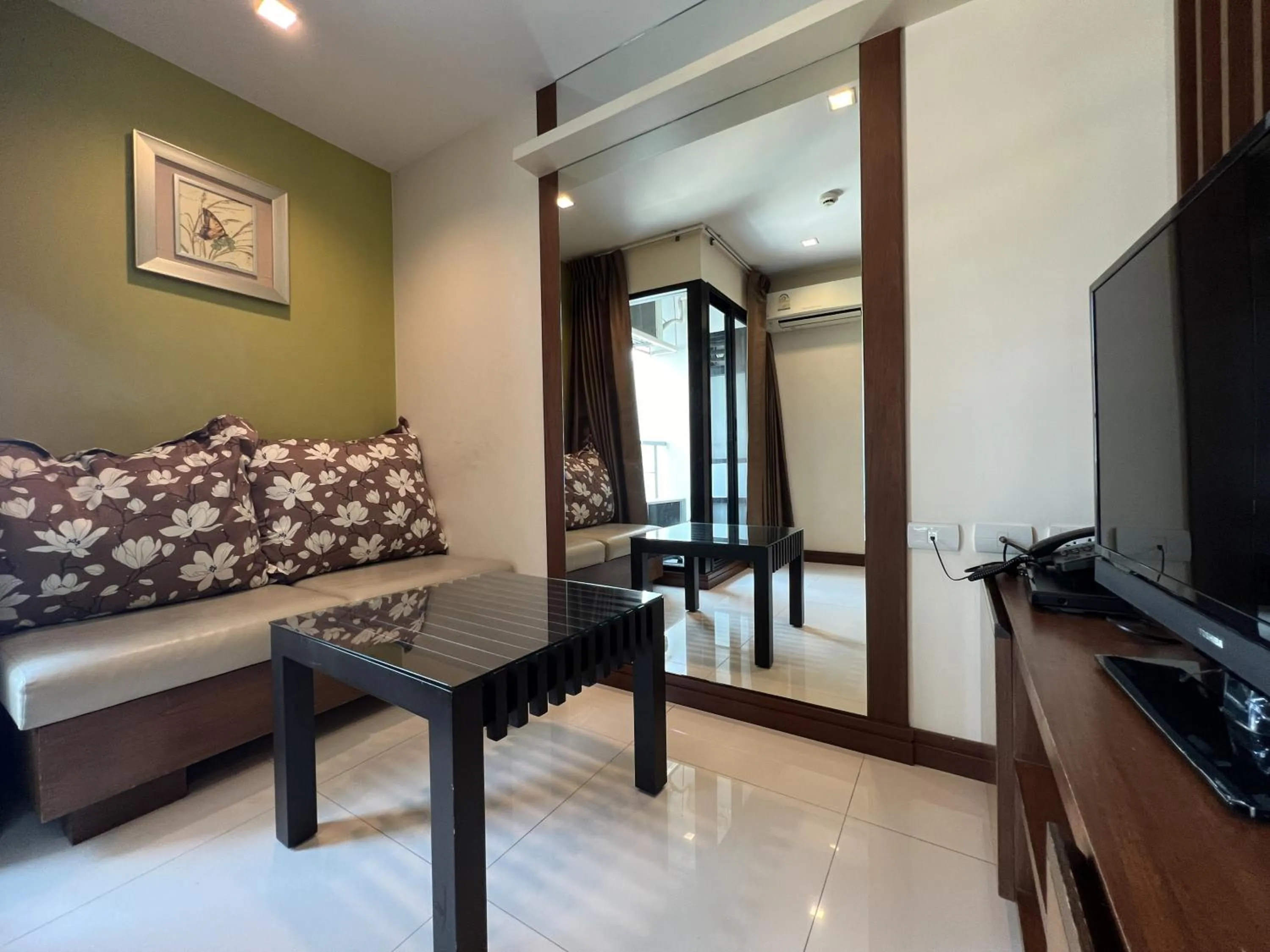 TV and multimedia in Silom Forest Exclusive Residence