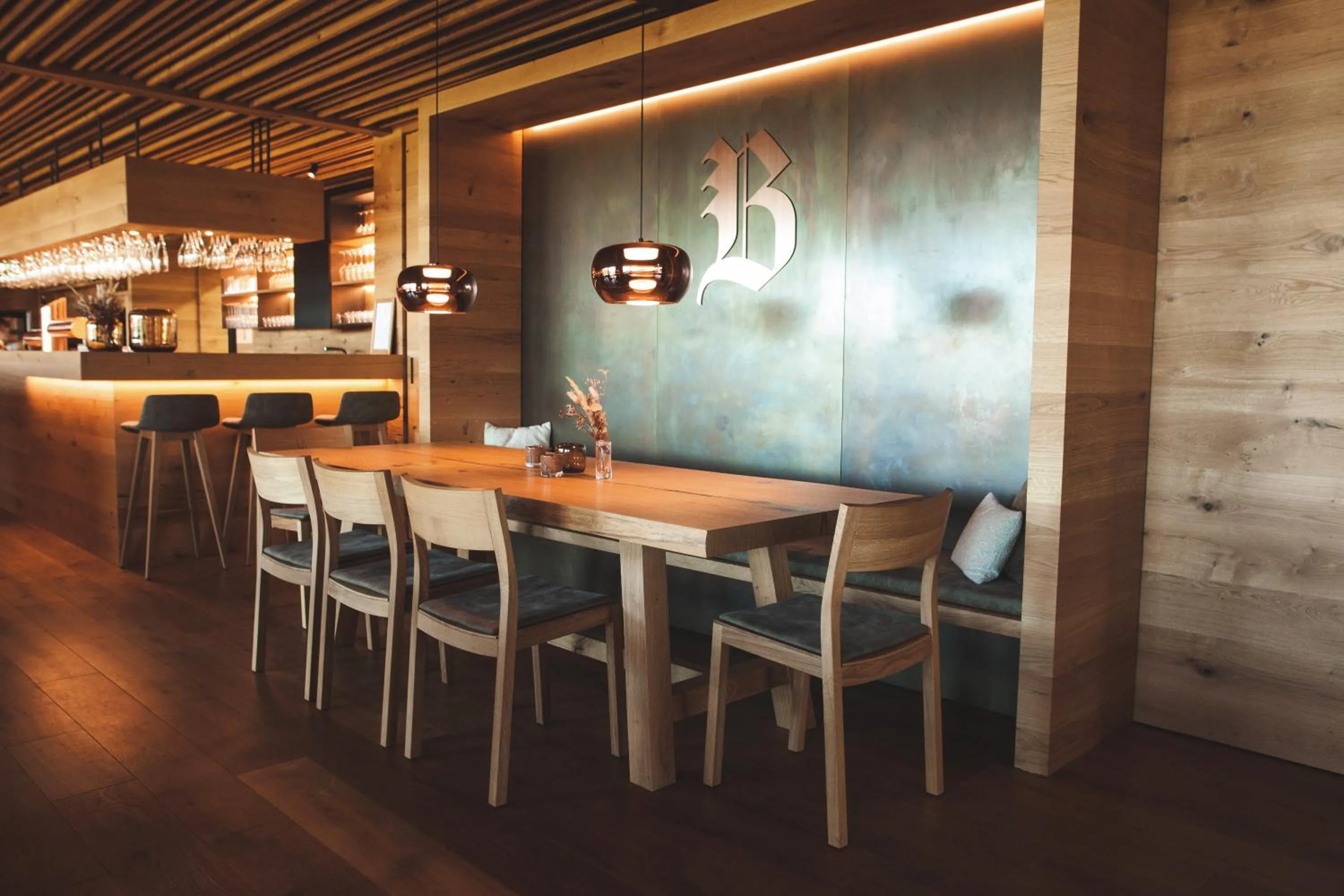 Restaurant/places to eat in Hotel Munde