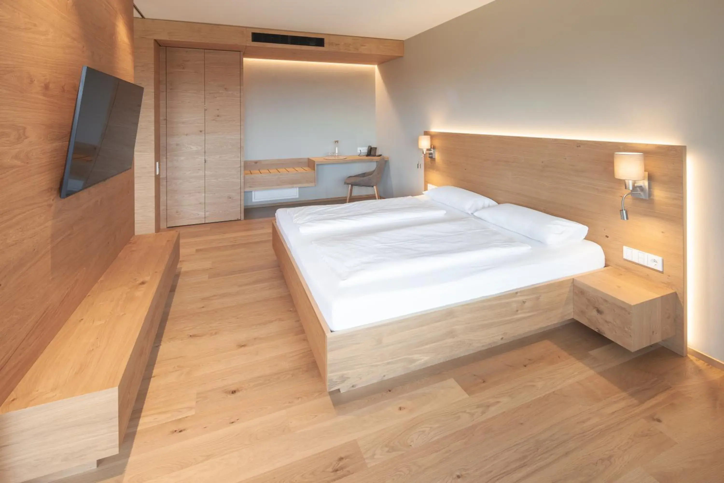 Double Room - Disability Access in Hotel Munde Double Room - Disability Access in Hotel Munde