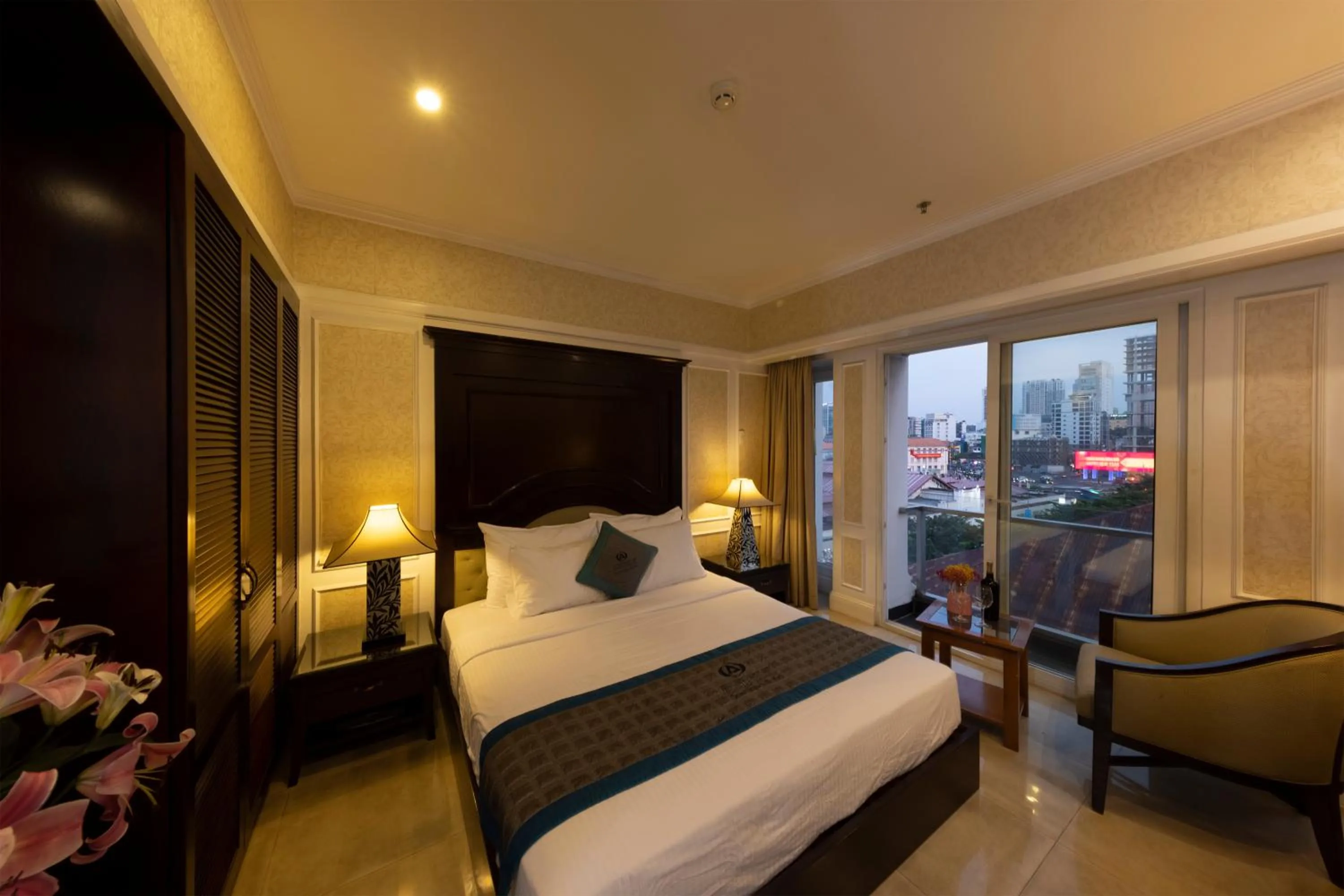 City view, Bed in Anpha Boutique Hotel