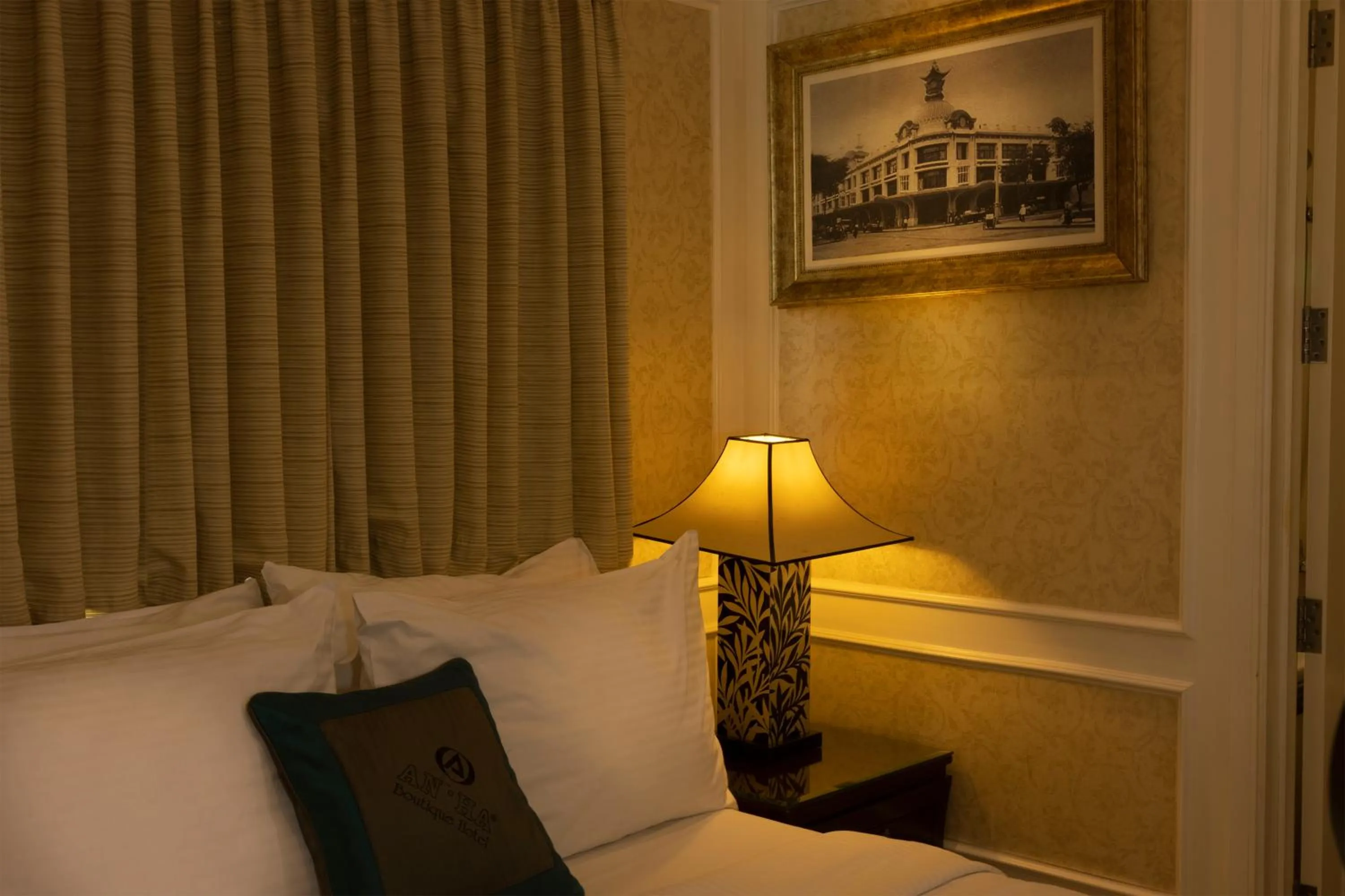 Decorative detail, Bed in Anpha Boutique Hotel