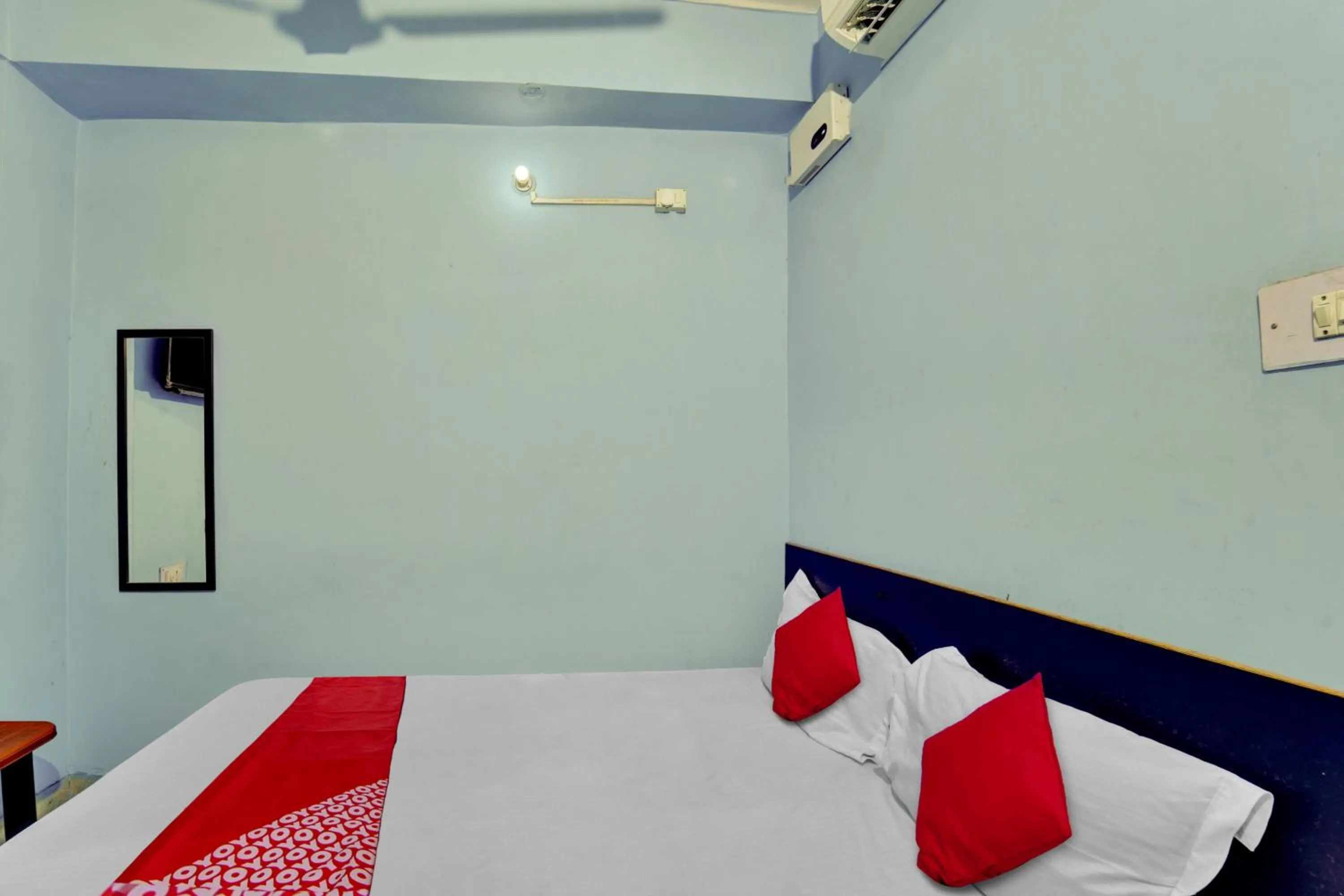 Bedroom, Bed in Hotel O Glad Guest House