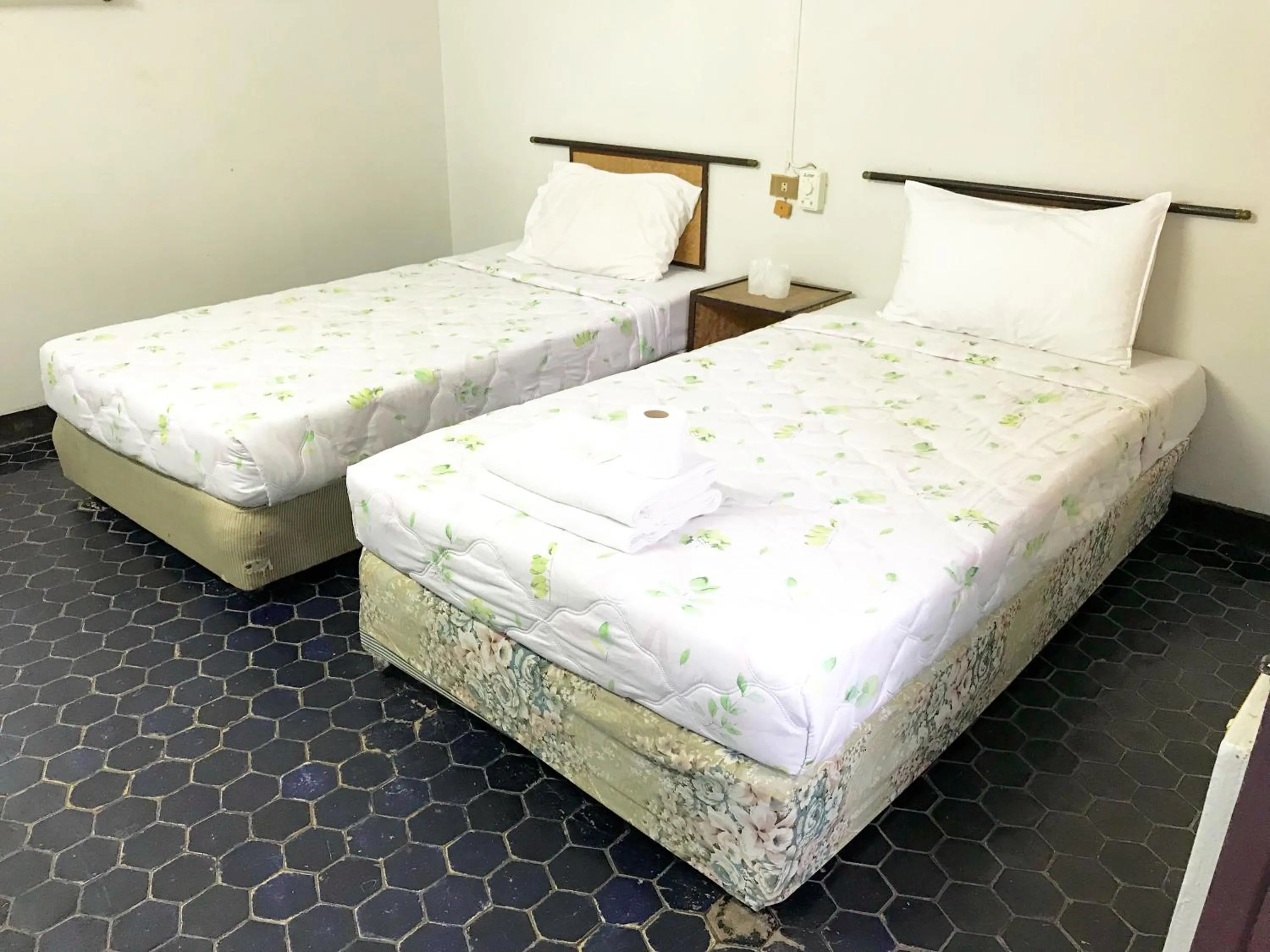 Bedroom, Bed in Chomdoi House Hotel