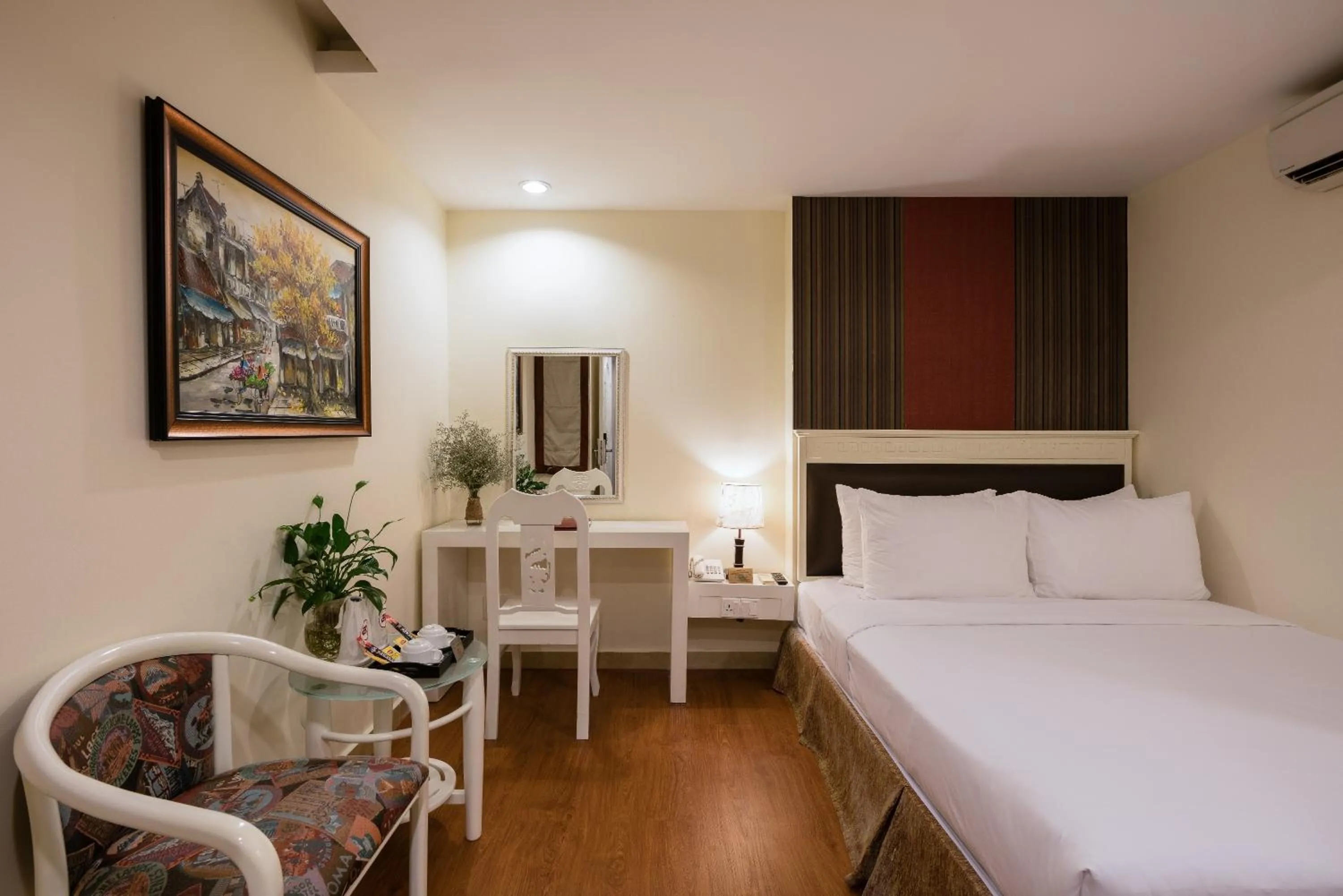 Bedroom, Bed in Asian Ruby Center Point Hotel & Spa