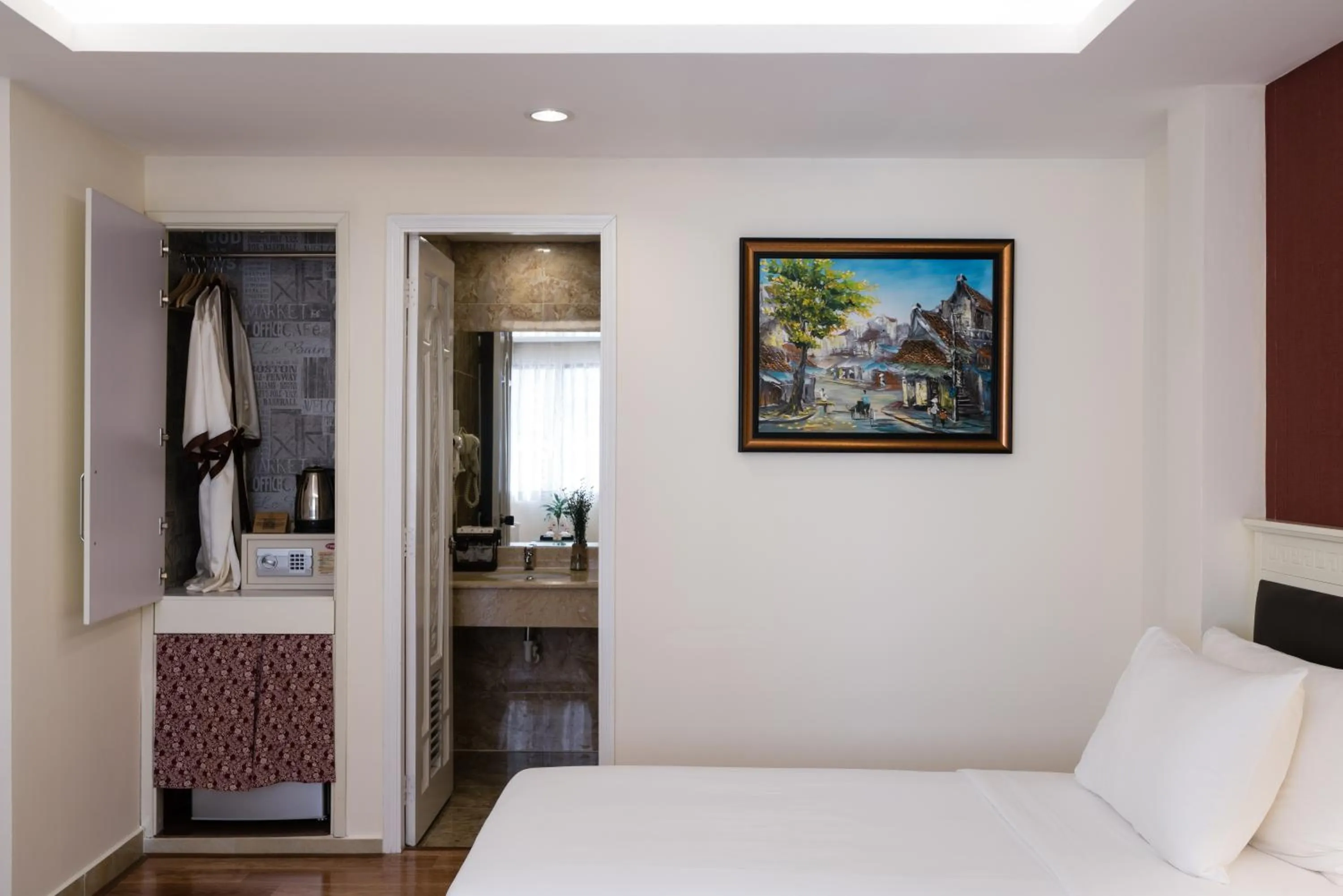 Bedroom, Bed in Asian Ruby Center Point Hotel & Spa