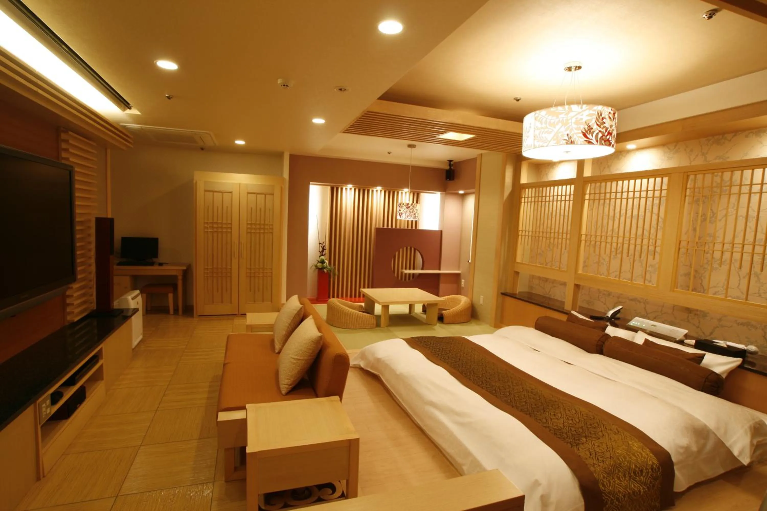 Bedroom, Bed in Hotel & Spa Lotus (Adult Only)