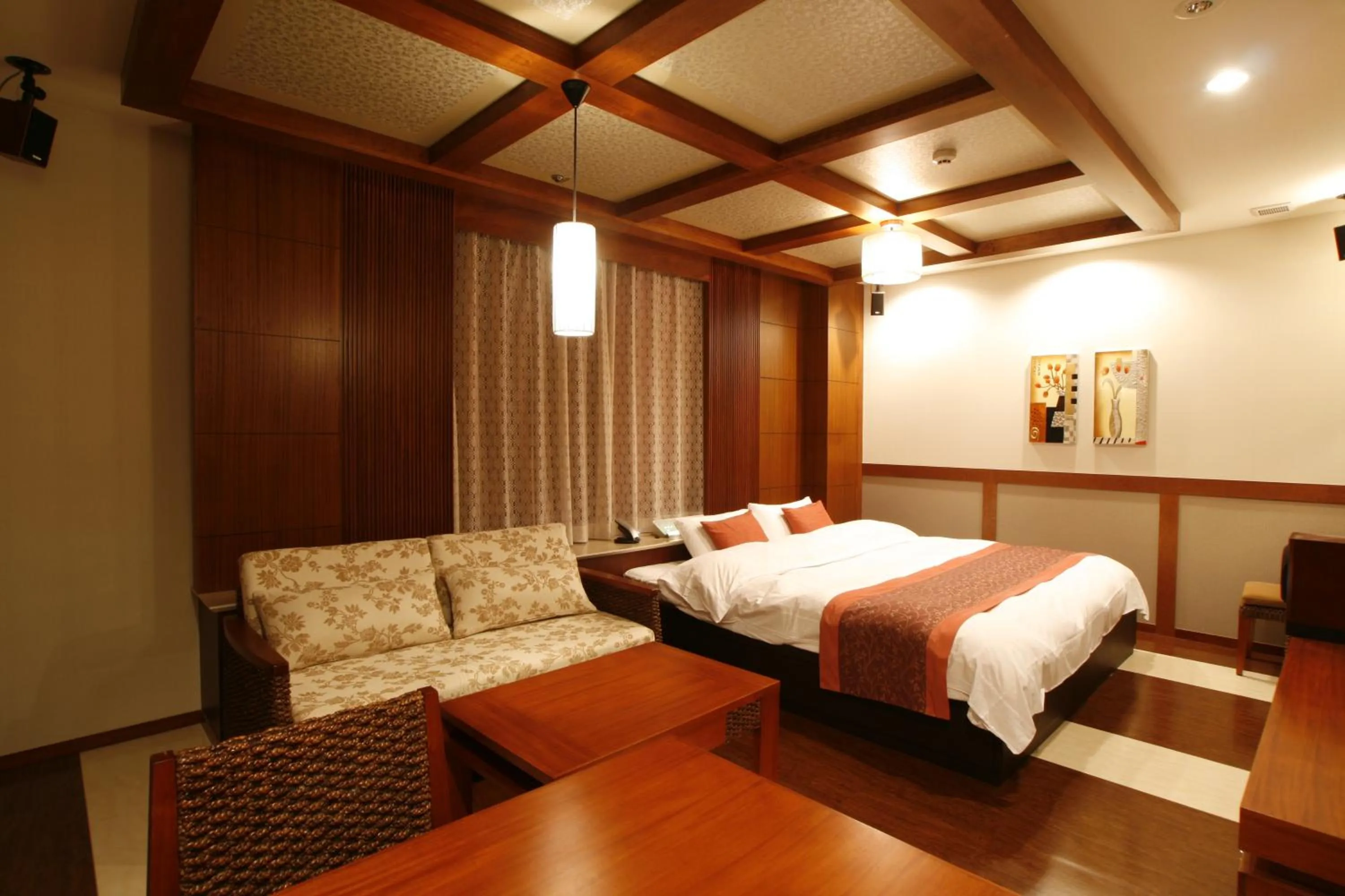 Bedroom, Bed in Hotel & Spa Lotus (Adult Only)