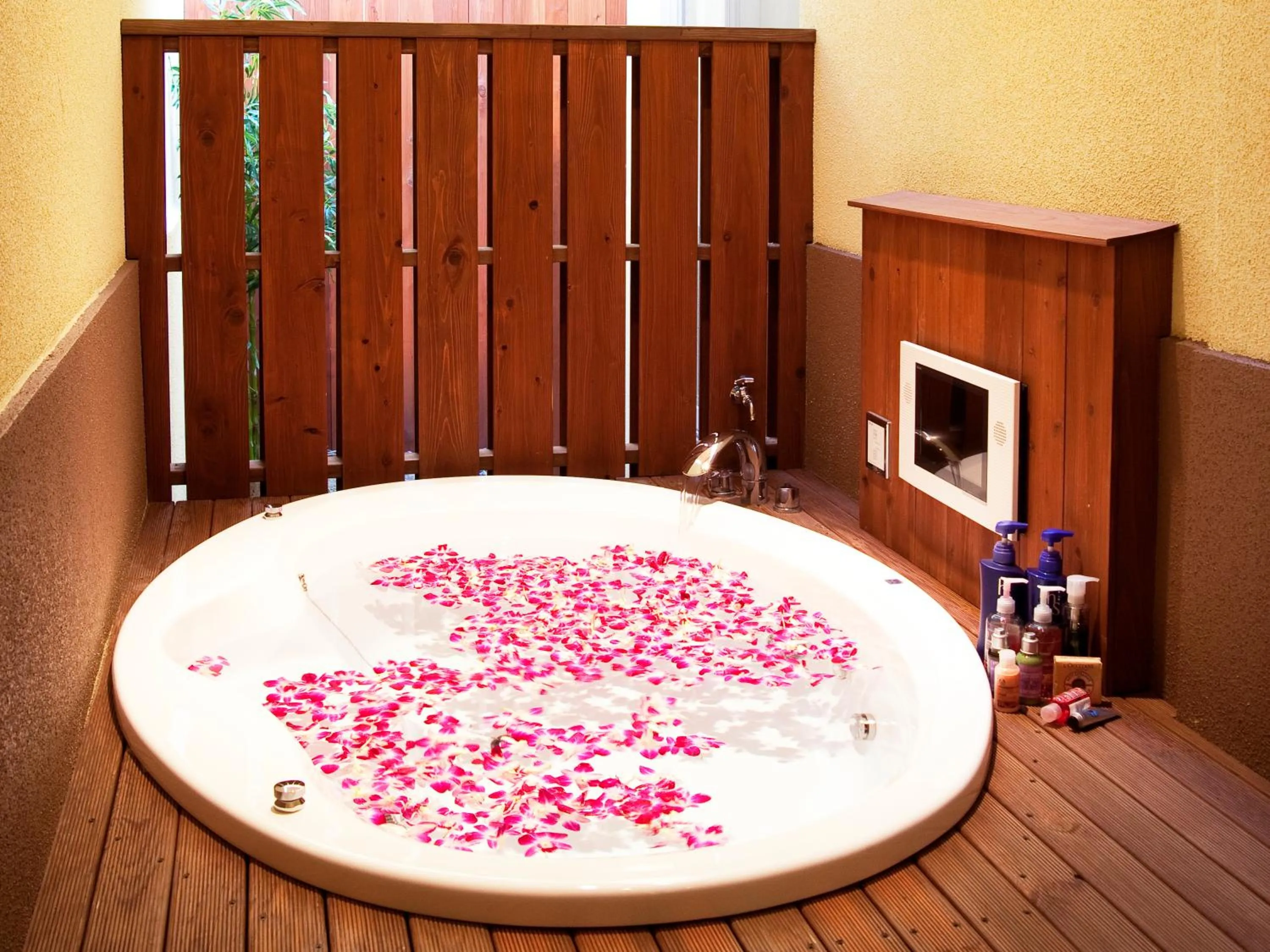 Bathroom in Hotel & Spa Lotus (Adult Only)