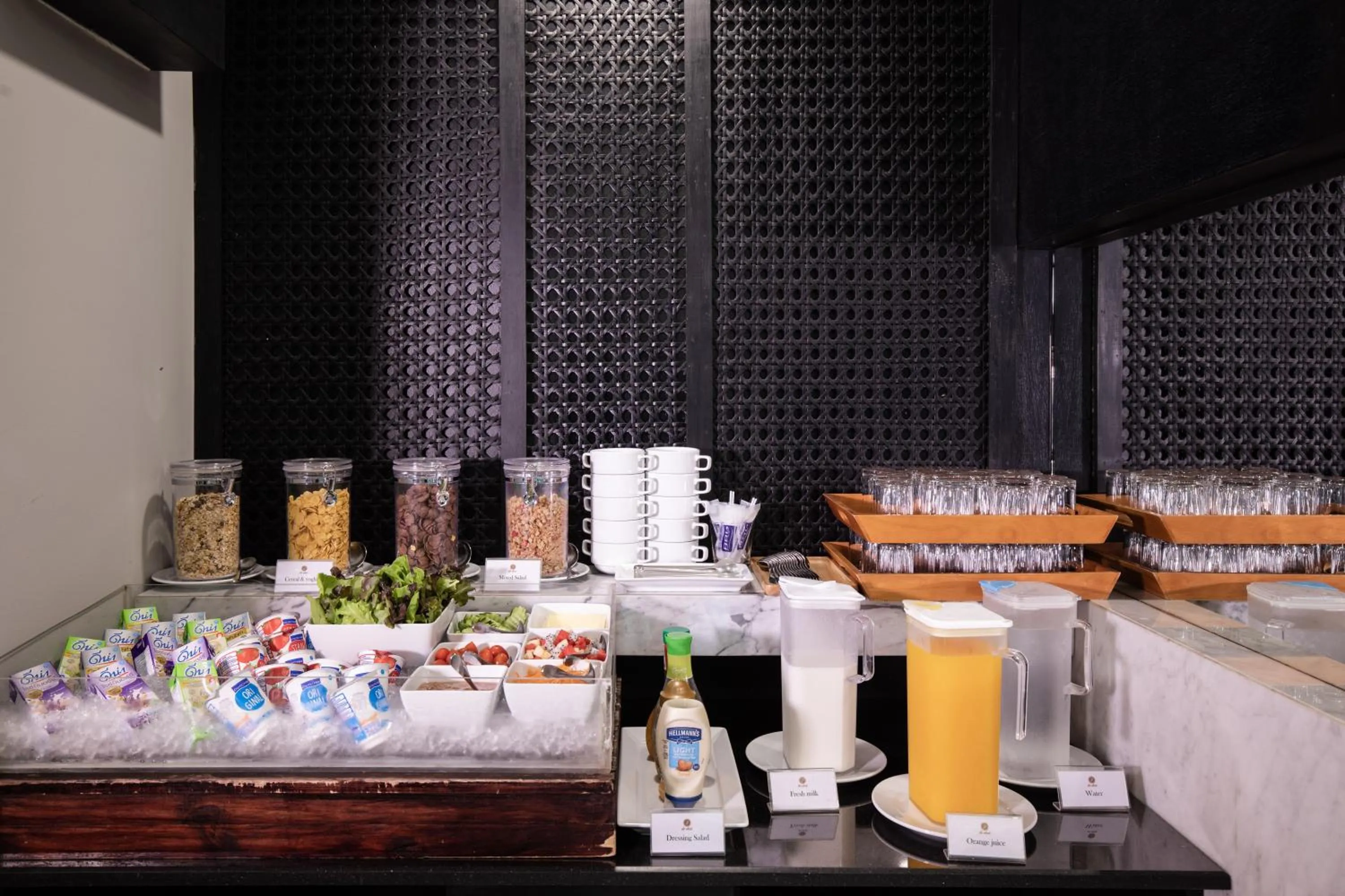 Drinks in De Chai Oriental Nimman - SHA Plus