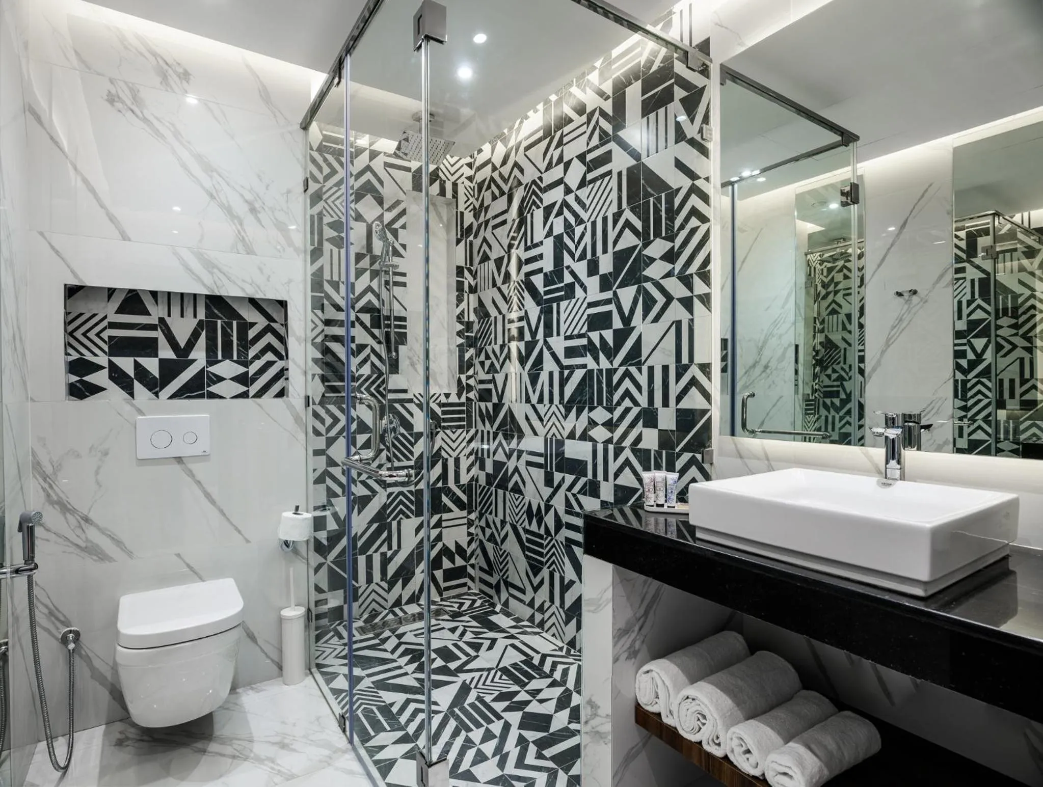 Shower in BH Appart Hotel