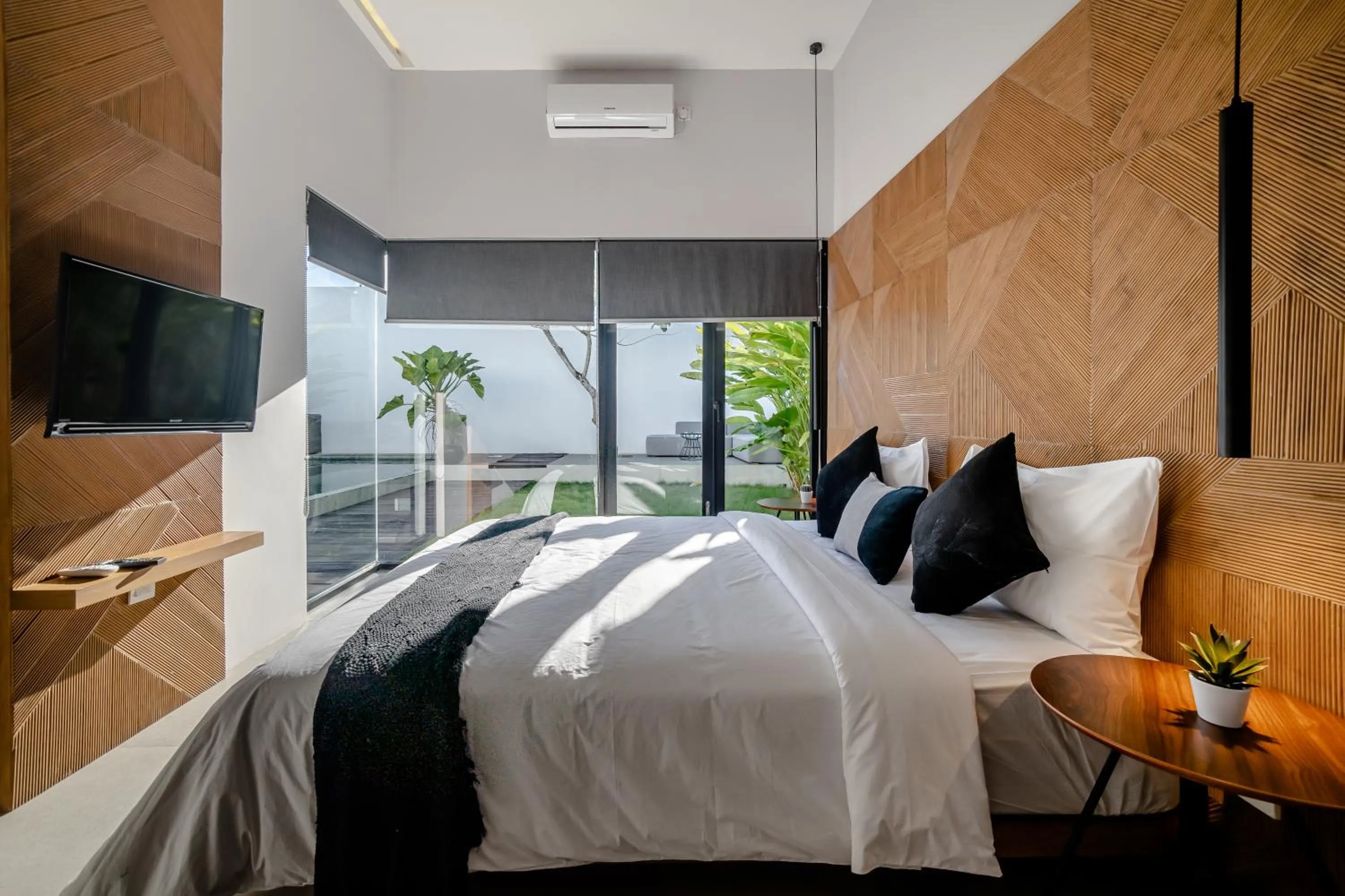 Bedroom, Bed in Mile Stone Villa