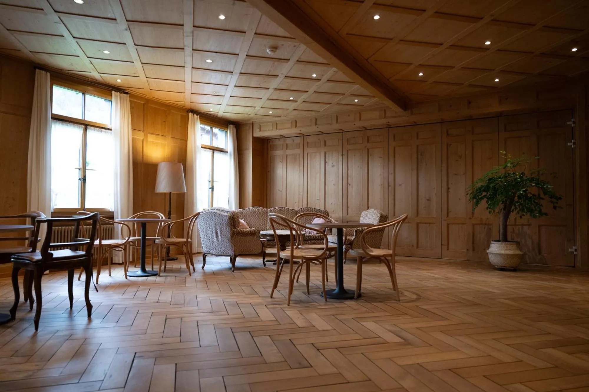 Lobby or reception in FLÜHLI Hotel Kurhaus