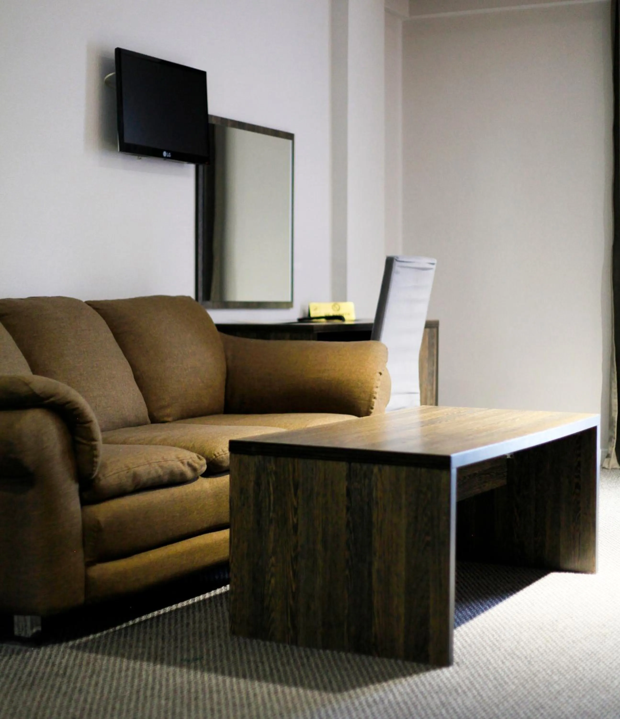 hair dresser in Golden Palace Hotel