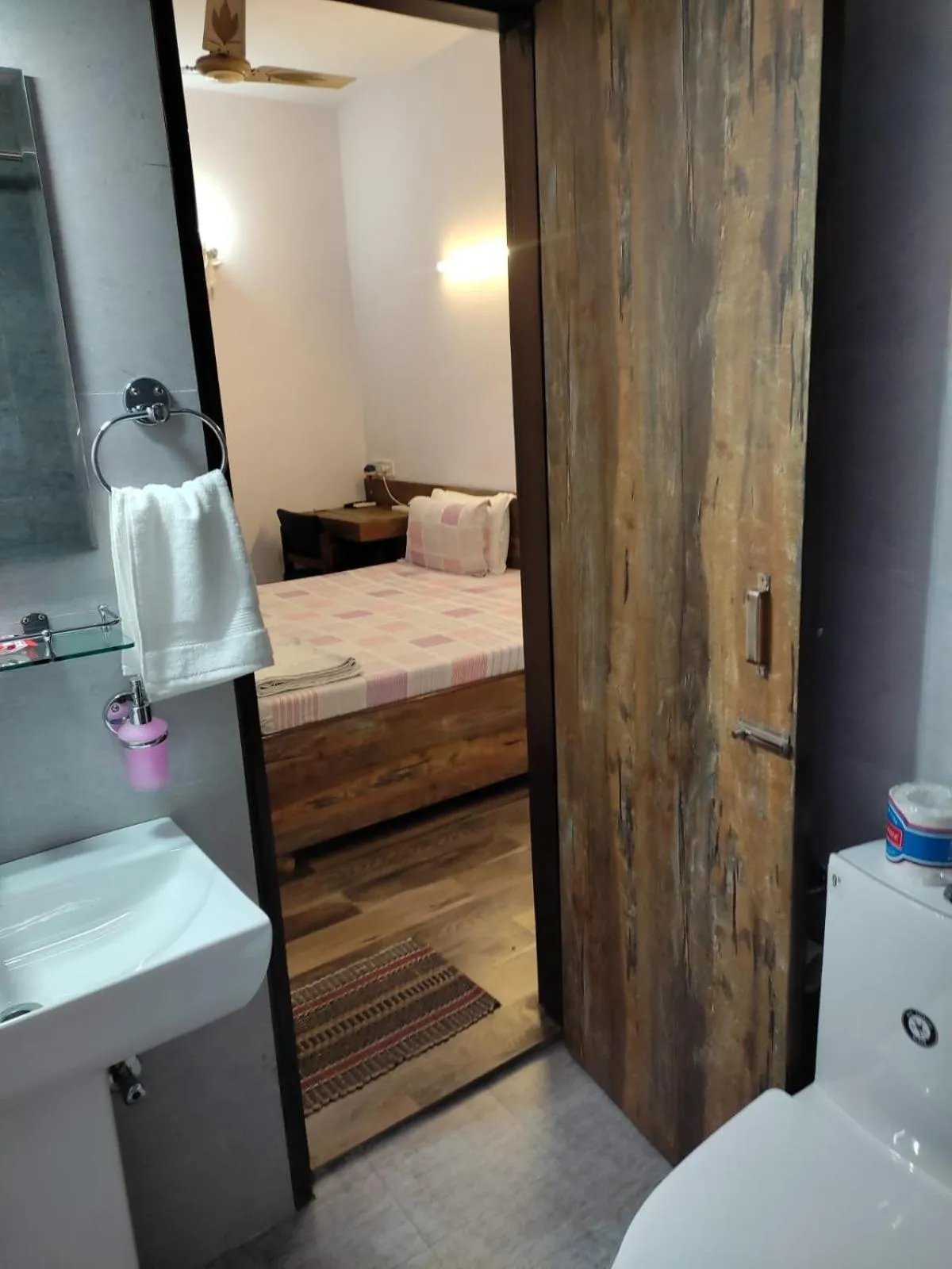 Bedroom, Bed in Tatvamasi Homestay