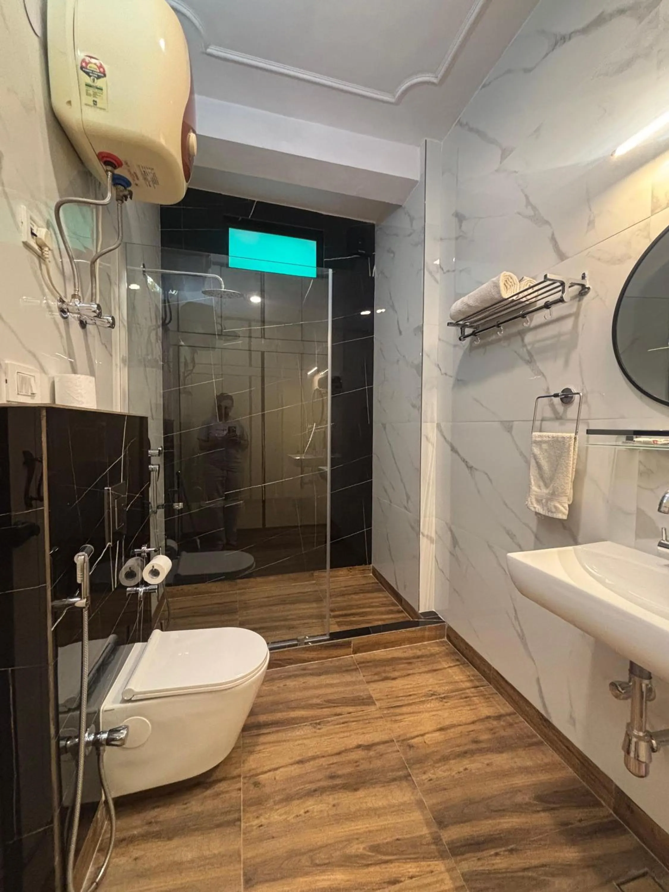 Bathroom in Tatvamasi Homestay