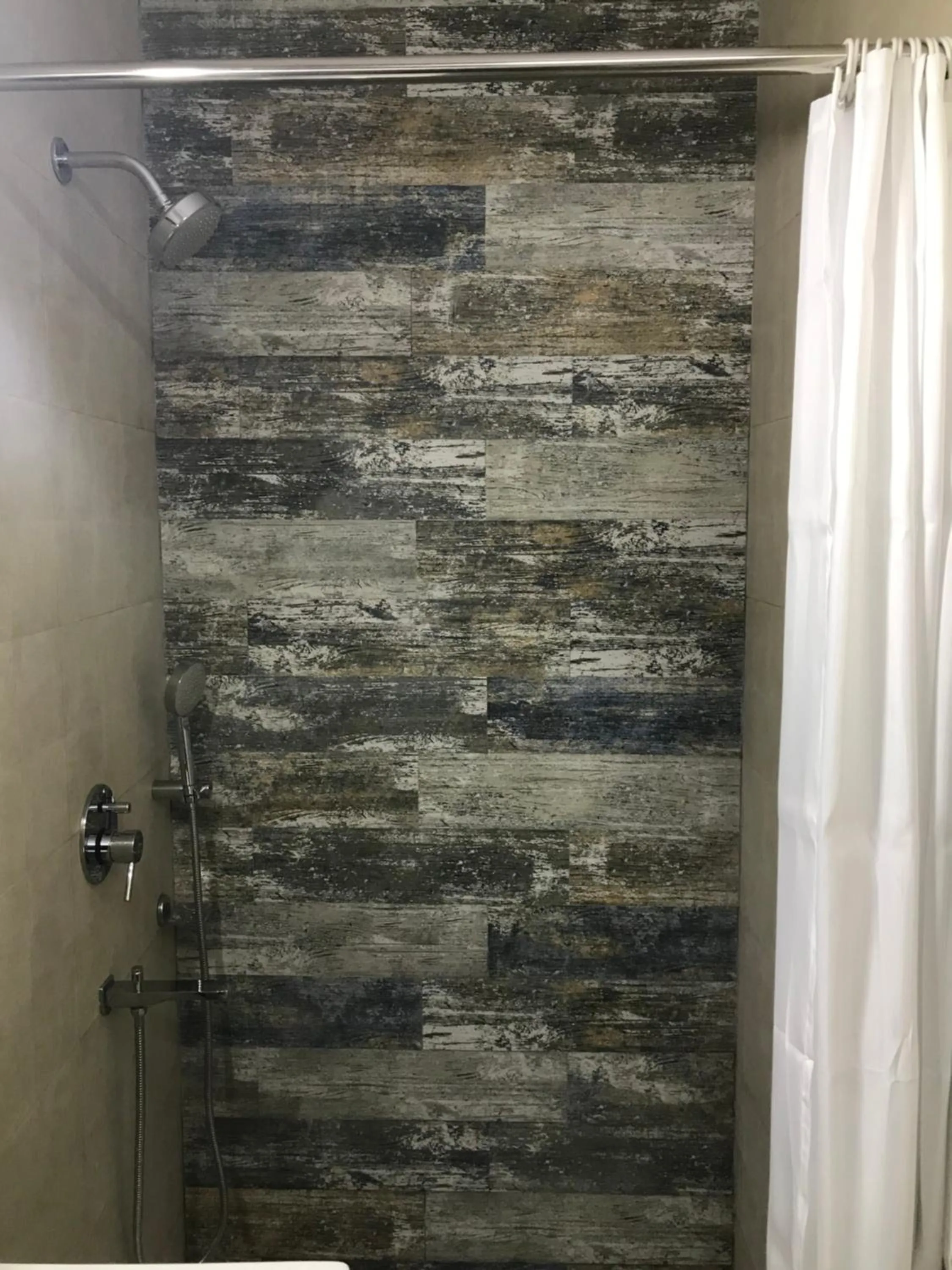 Bathroom in Tatvamasi Homestay