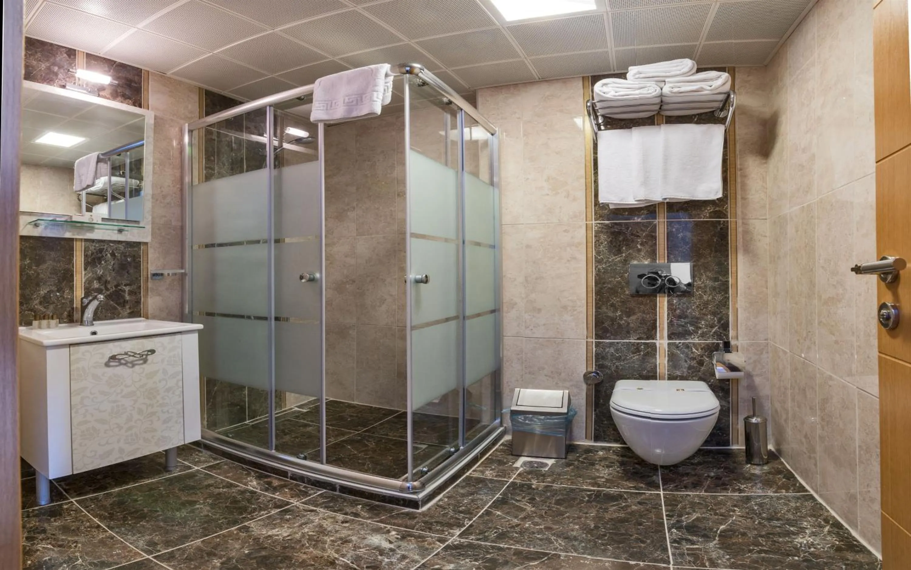 Shower in Montagna Hera Hotel Taksim