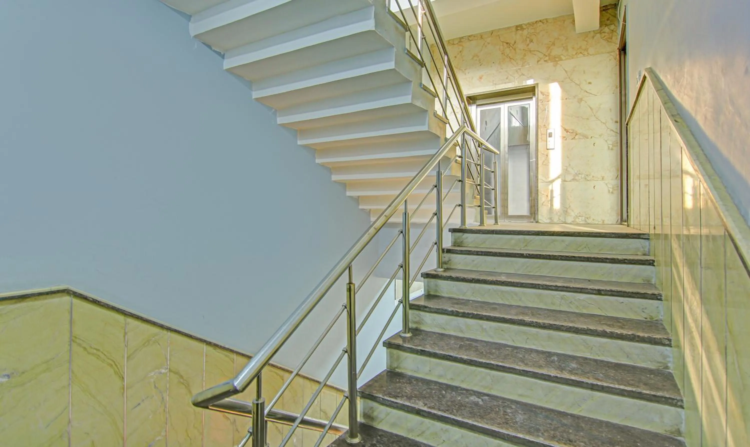 Lobby or reception in Itsy Hotels Prime Stay