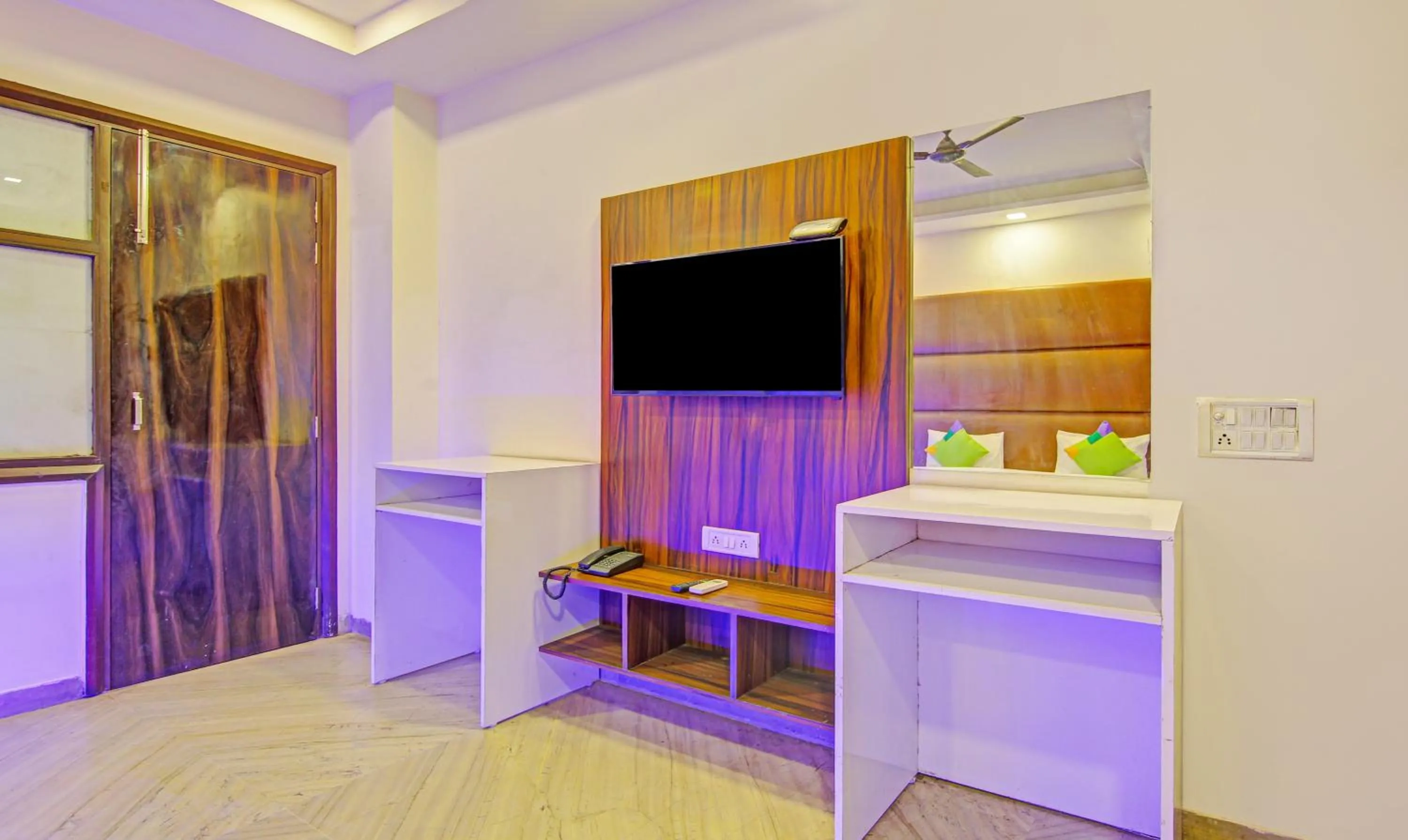 Bedroom in Itsy Hotels Prime Stay