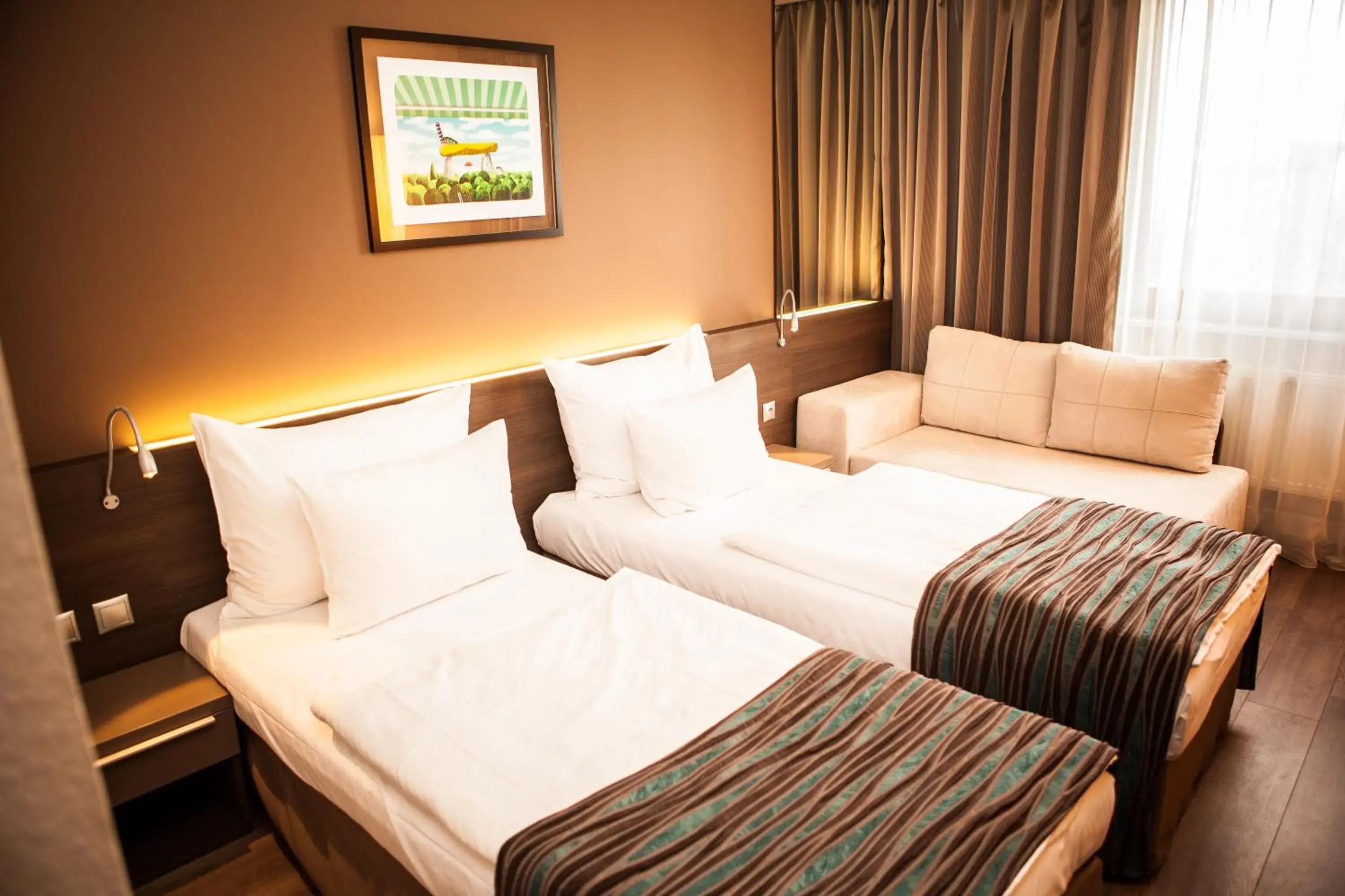 Standard Double or Twin Room with Extra Bed in Expo Hotel Standard Double or Twin Room with Extra Bed in Expo Hotel