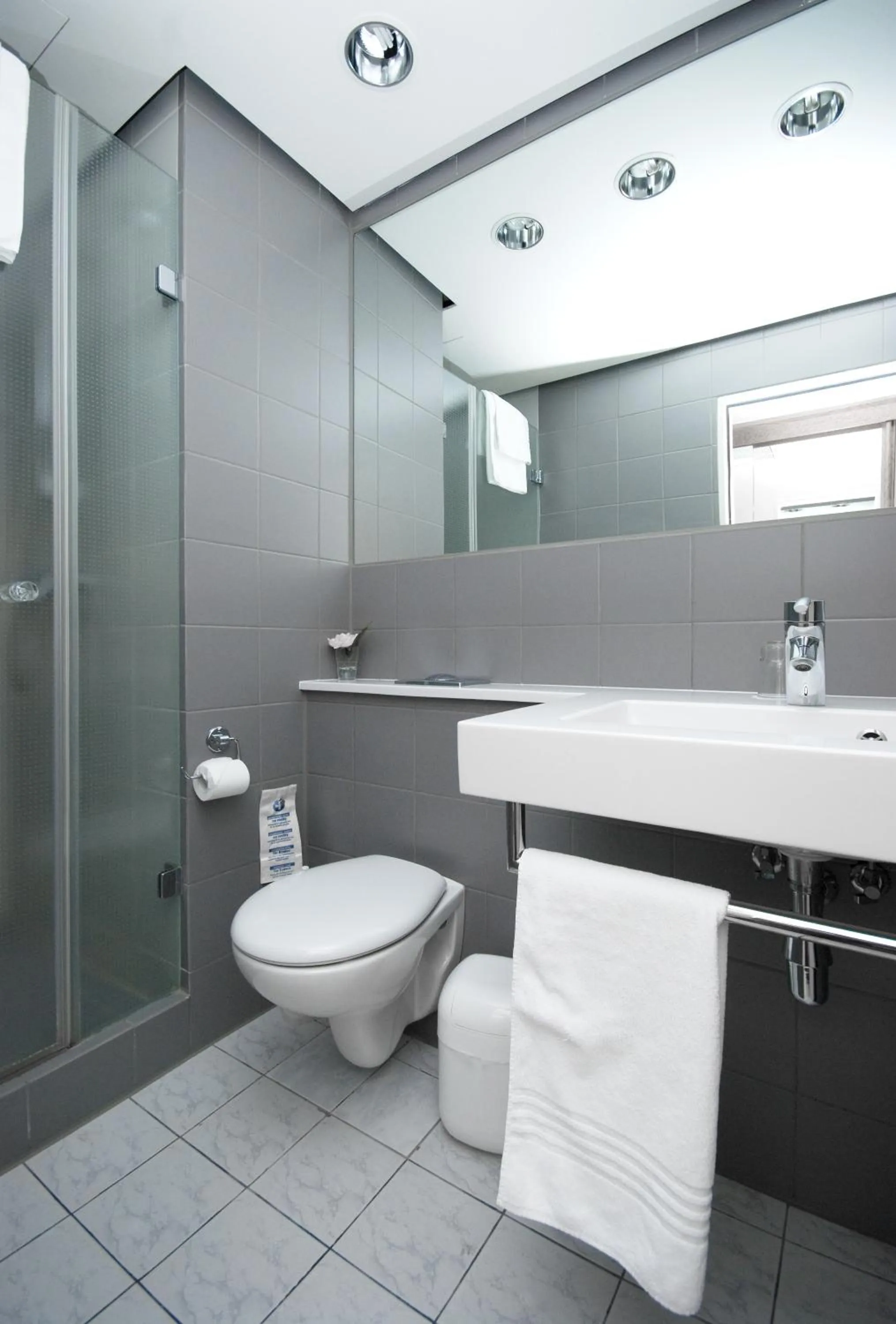 Bathroom in Expo Hotel