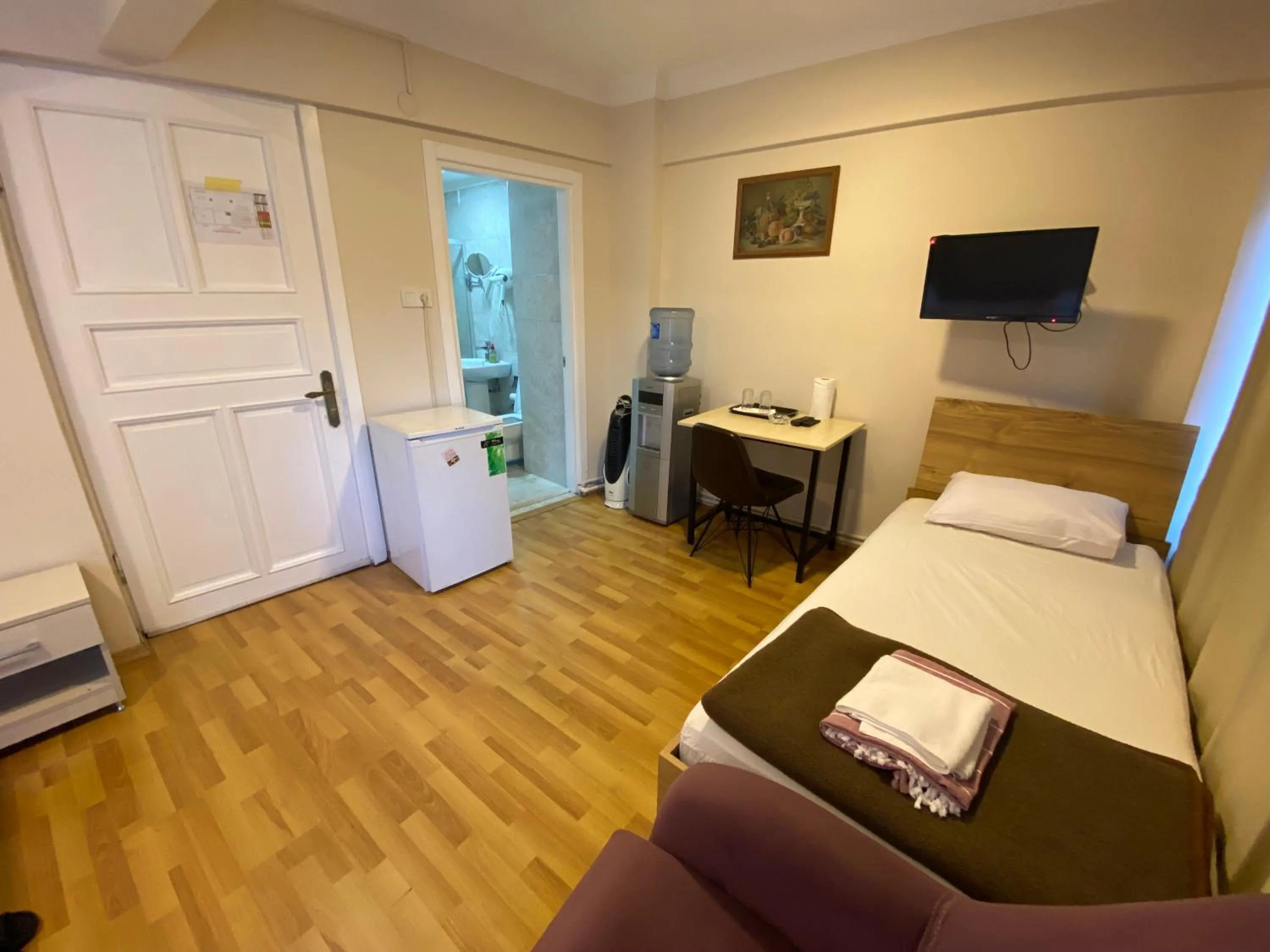 Bed in Meydan Pansiyon Uskudar