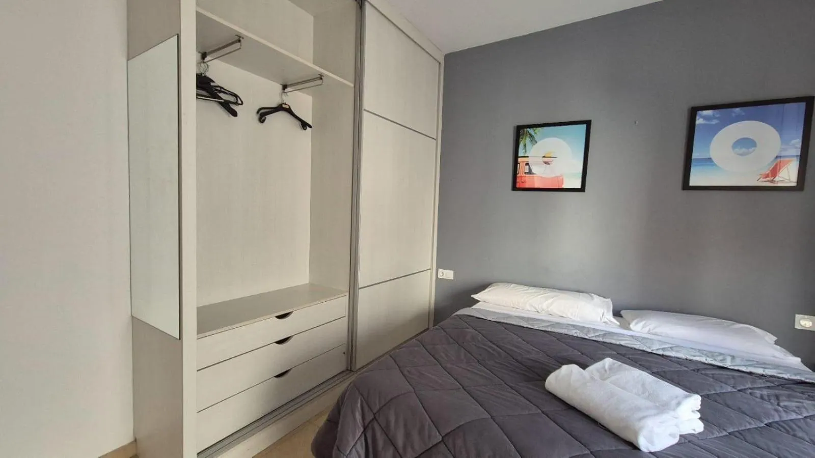 Bed in Luxury Apartments Puerto Valencia