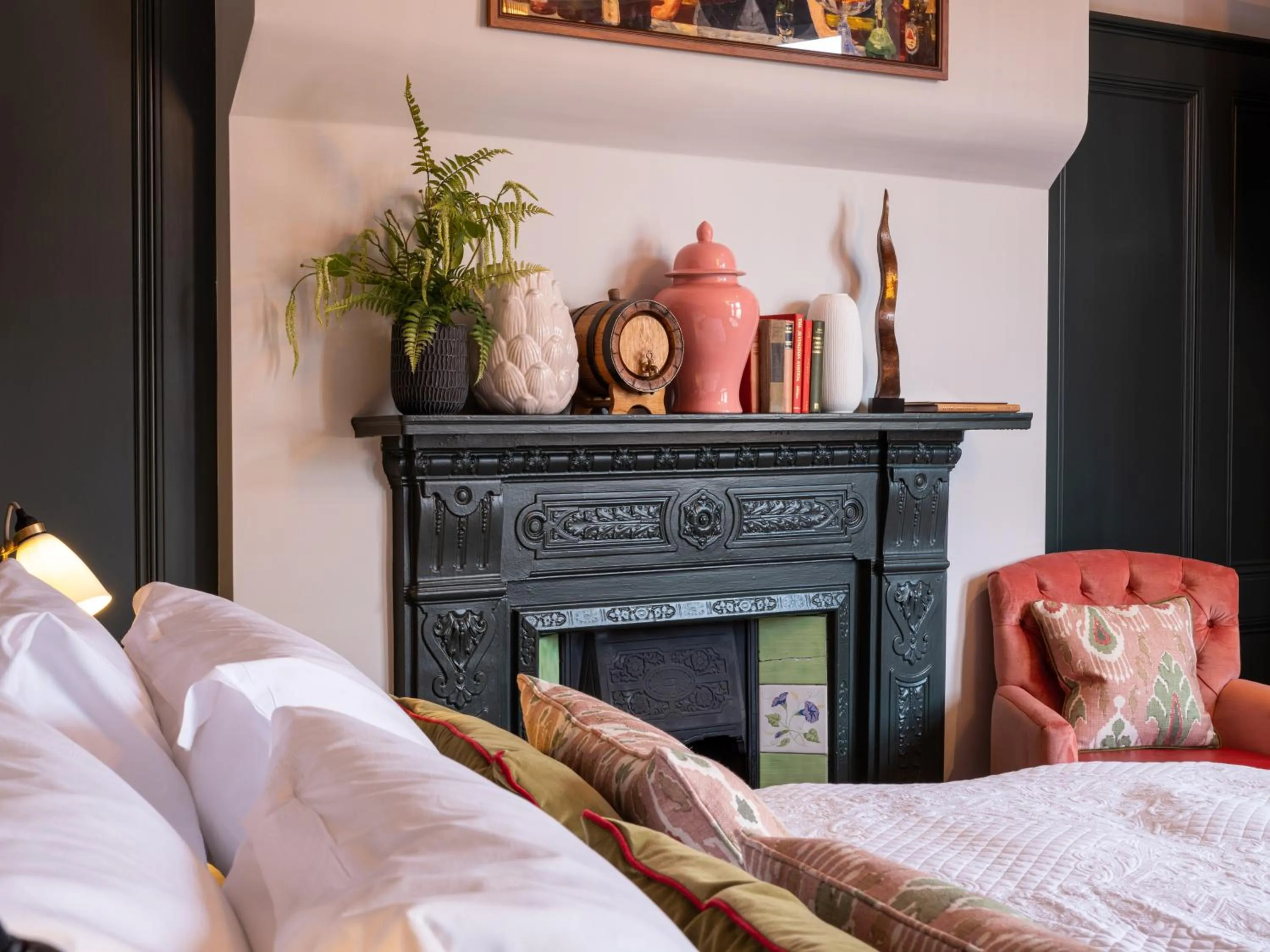 Bedroom, Bed in Spread Eagle