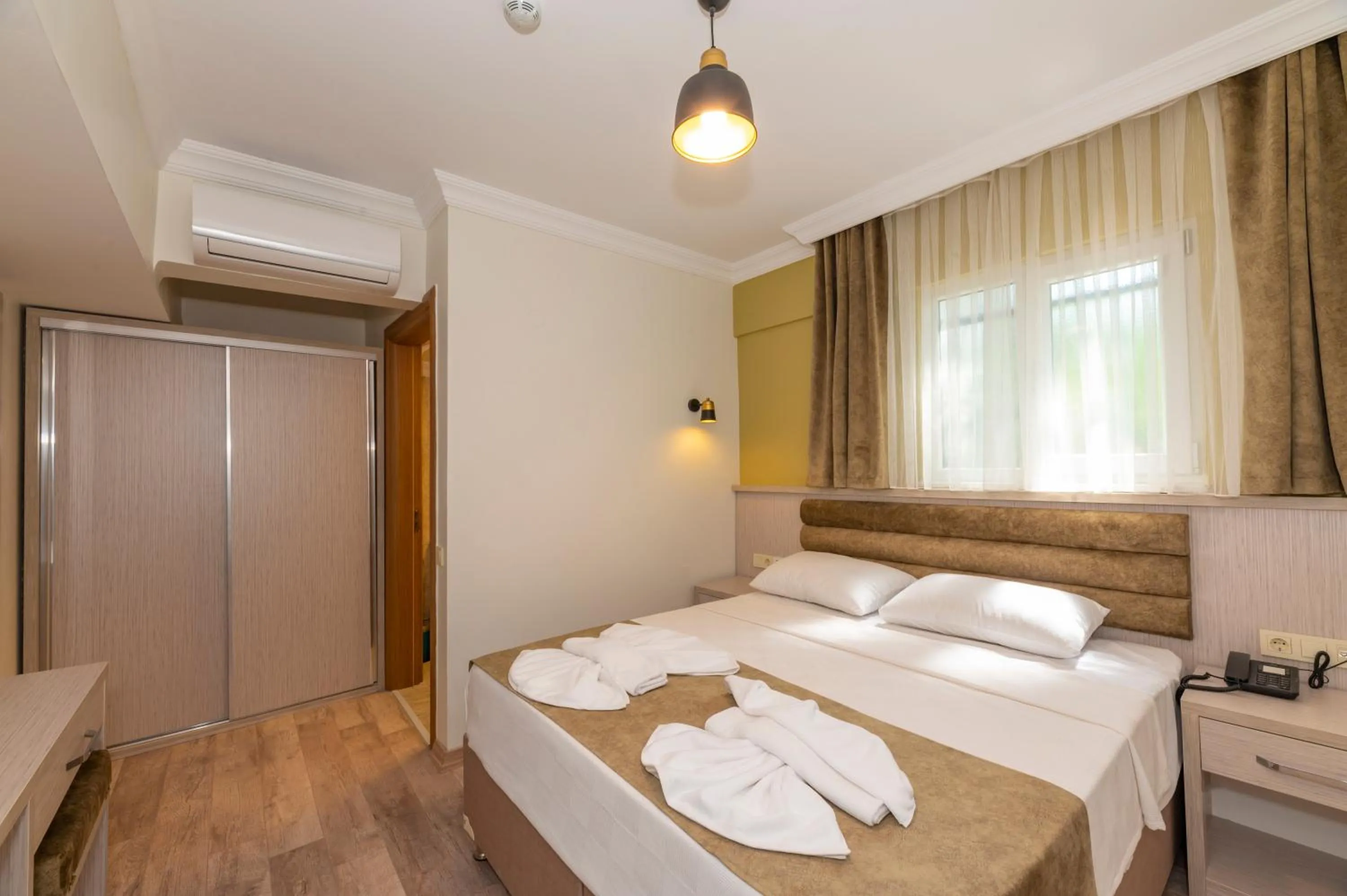 Photo of the whole room, Bed in Bazaar Hotels Old City