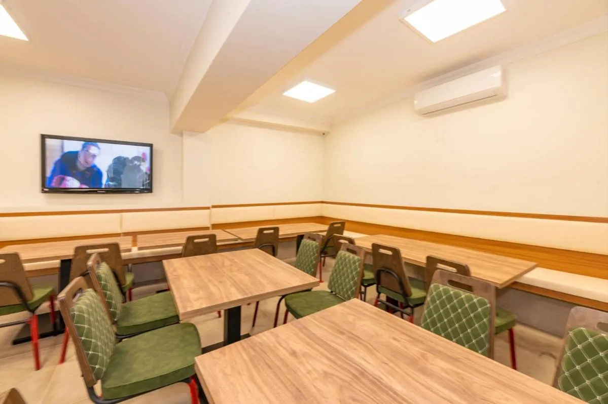 Restaurant/places to eat in Bazaar Hotels Old City