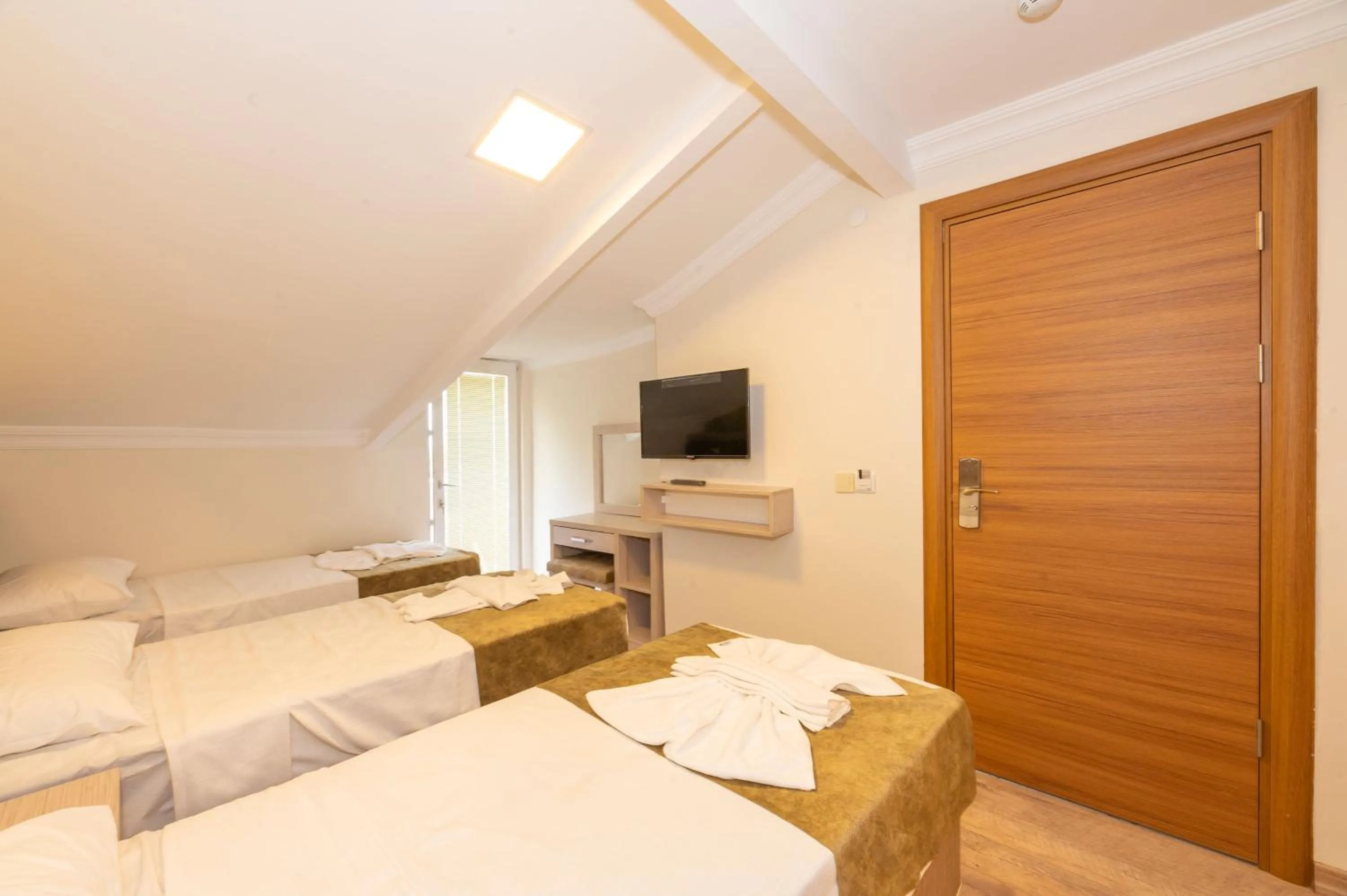 Photo of the whole room, Bed in Bazaar Hotels Old City