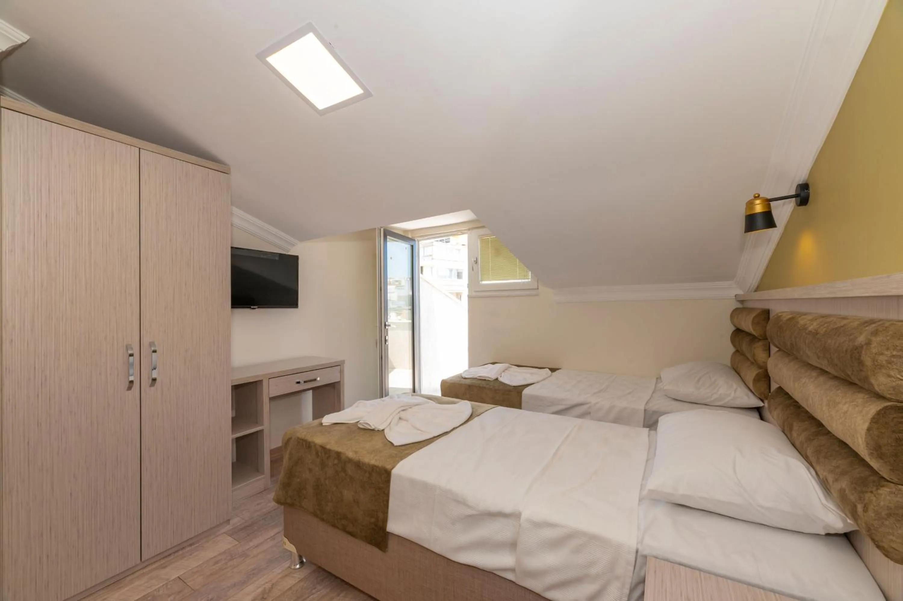 Photo of the whole room, Bed in Bazaar Hotels Old City