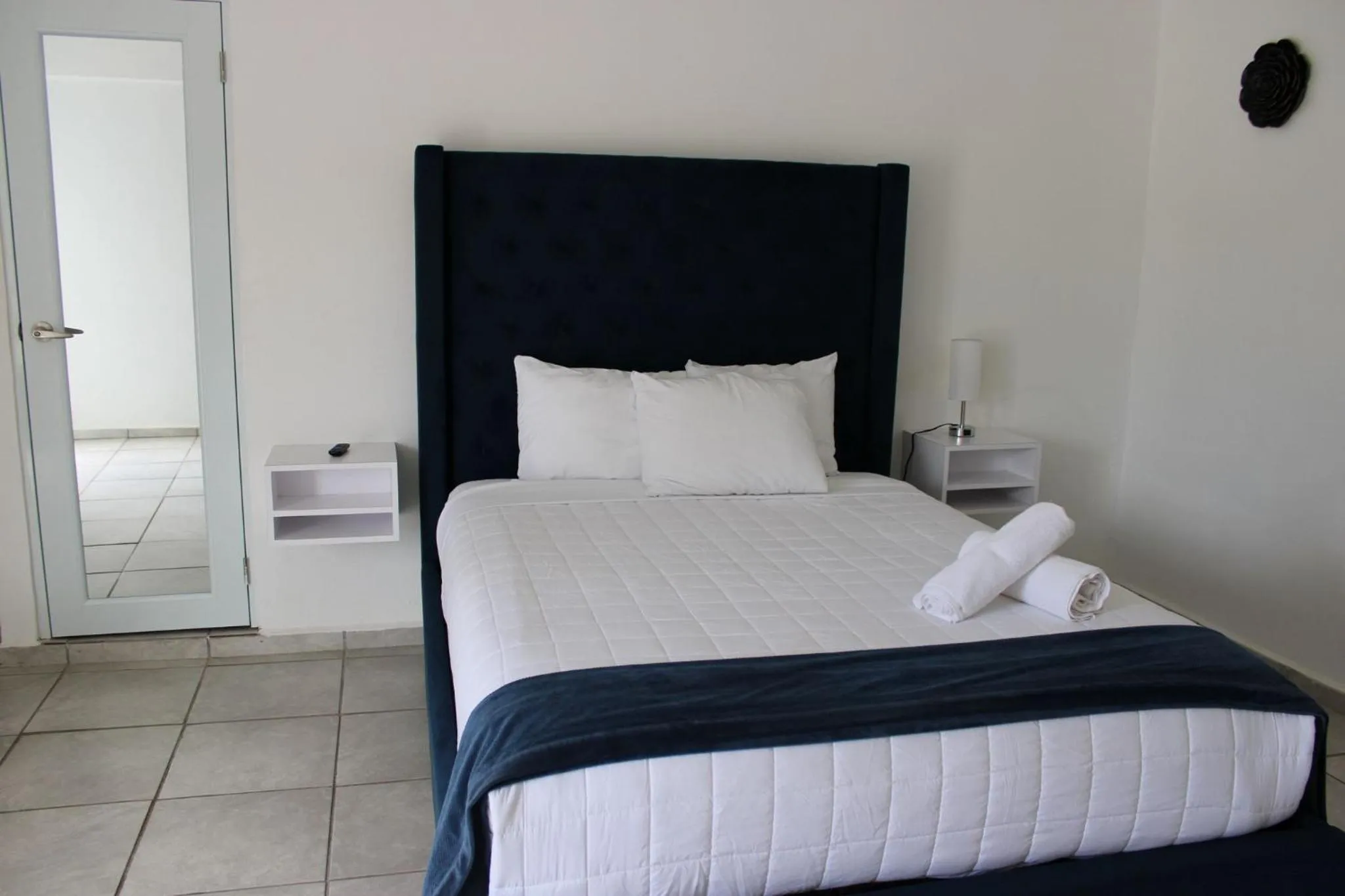 Bed in Douglas Highway Inn Hotel