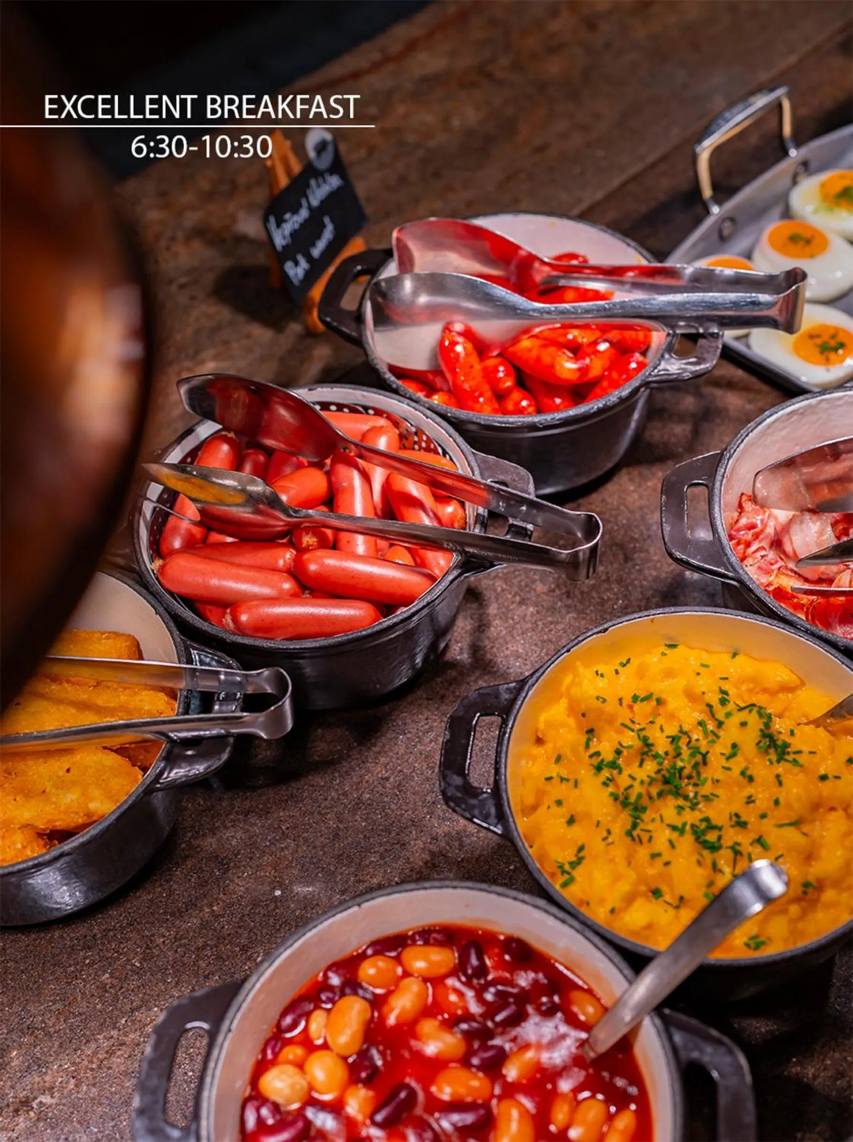 Breakfast in Grand Hotel Prague Towers - Czech Leading Hotels