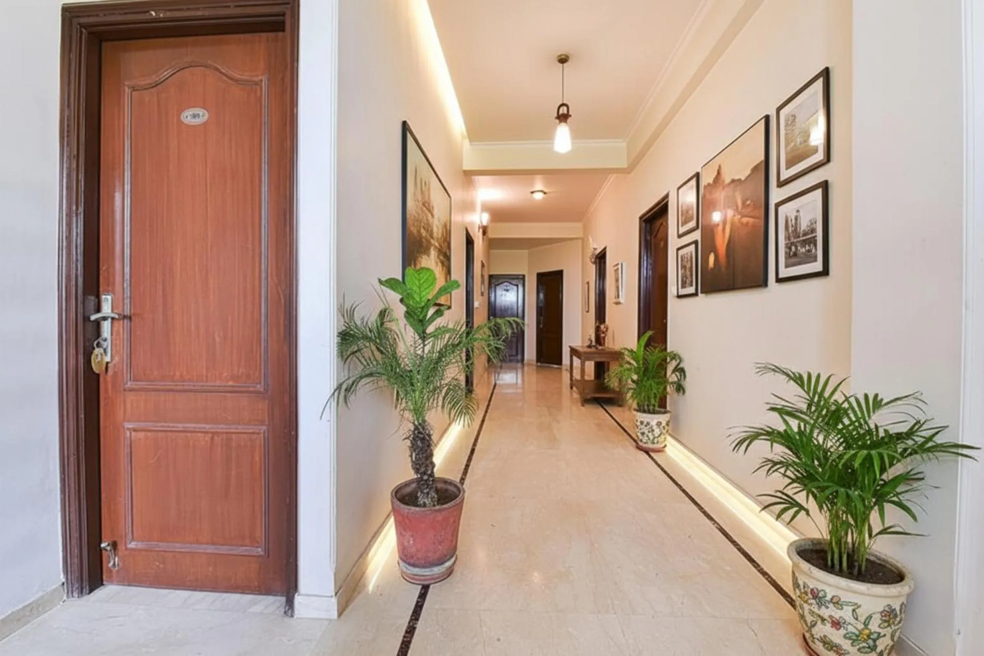 Lobby or reception in FabHotel Gitanjali