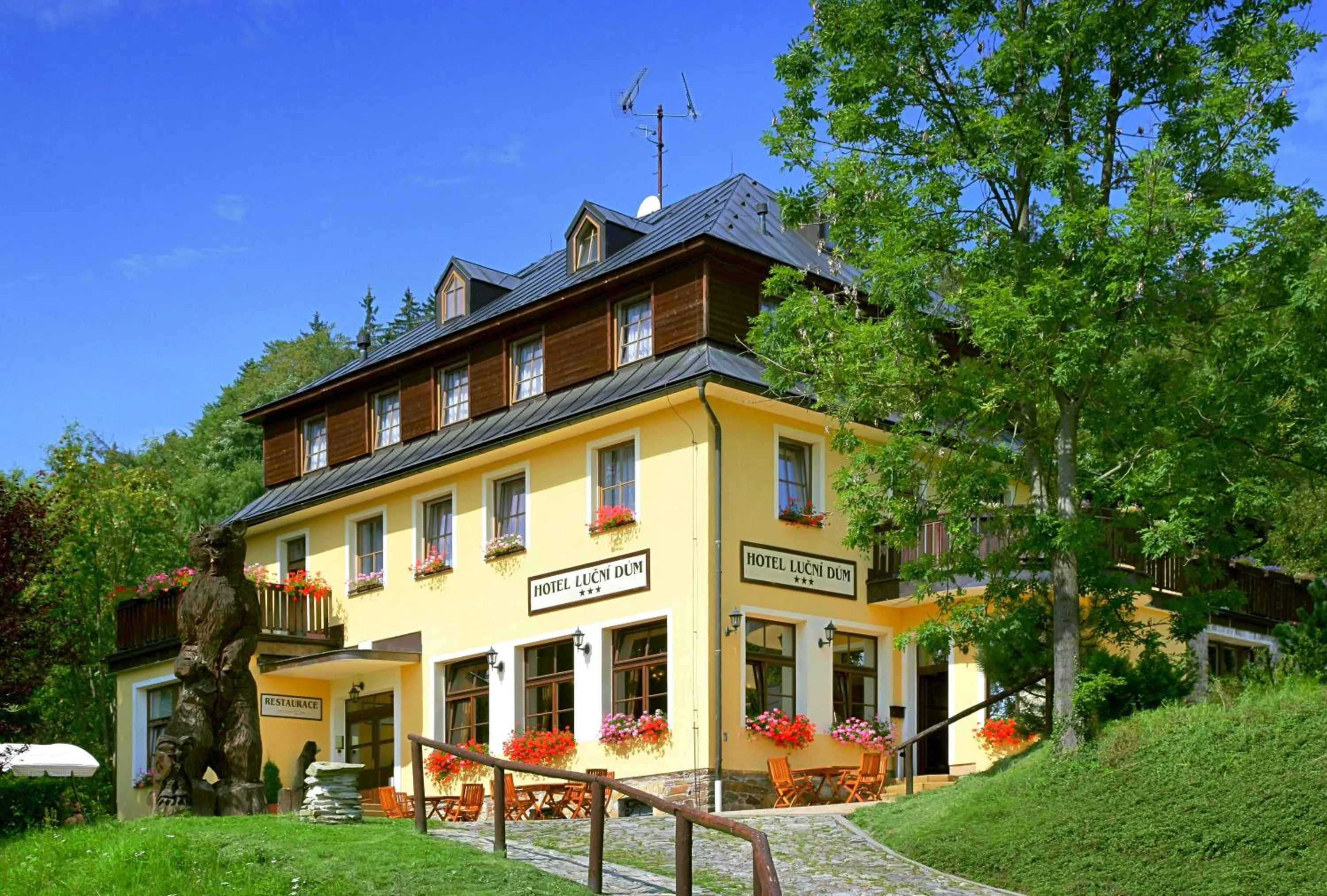 Property building in Lucni Dum