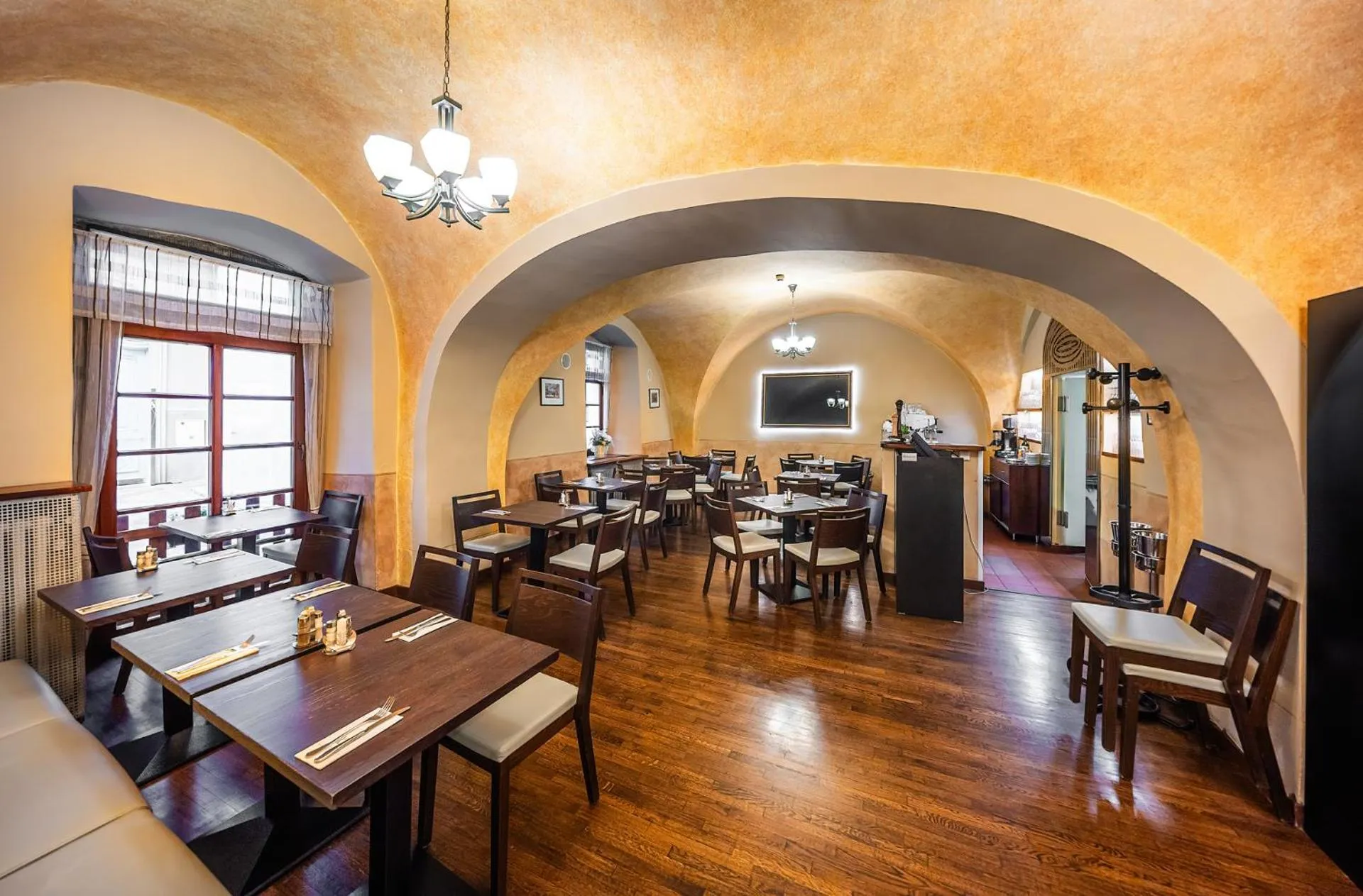 Restaurant/places to eat in Hotel Elite Prague