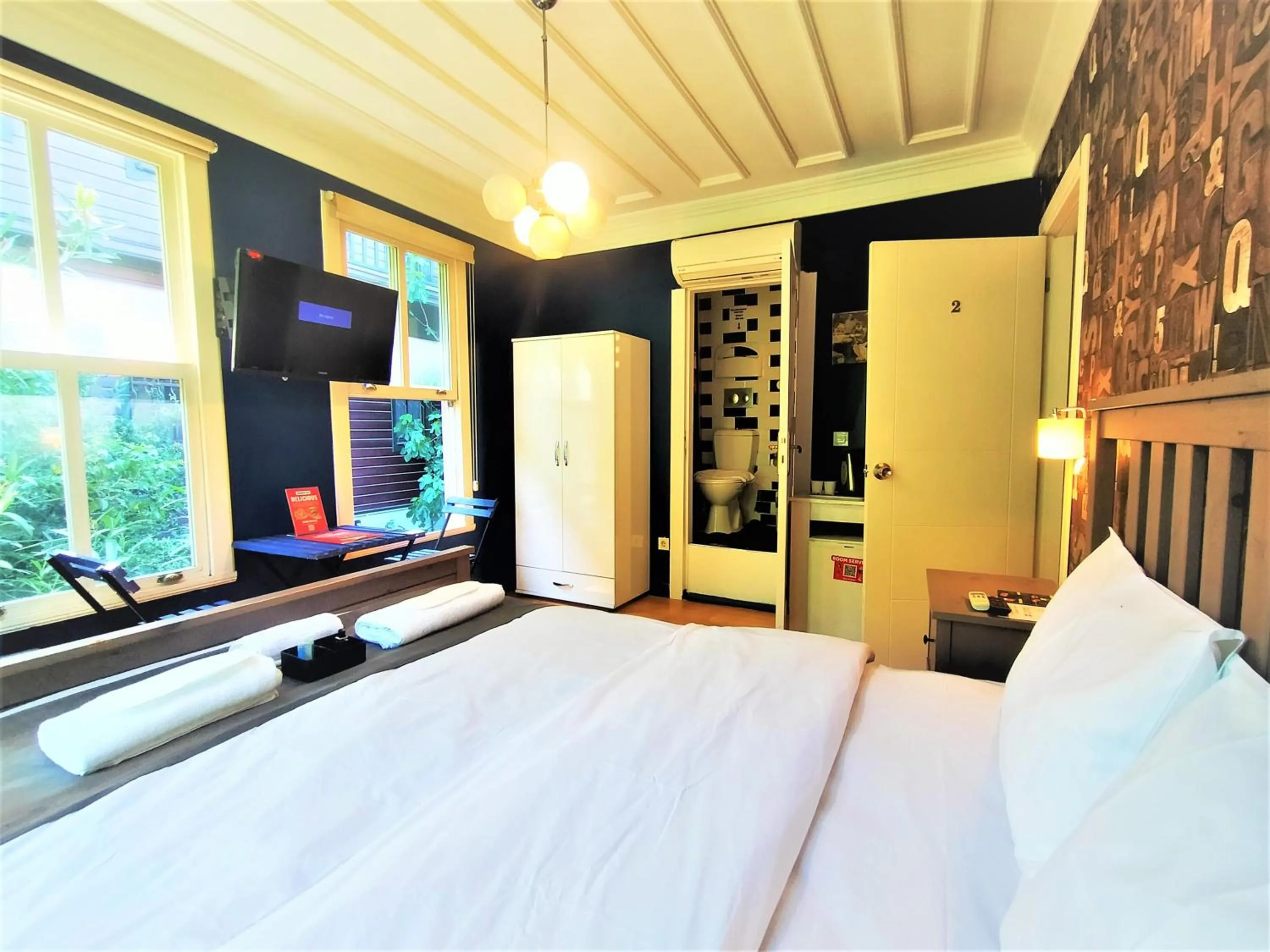 Photo of the whole room in Dreamers V&V Hotel Cihangir