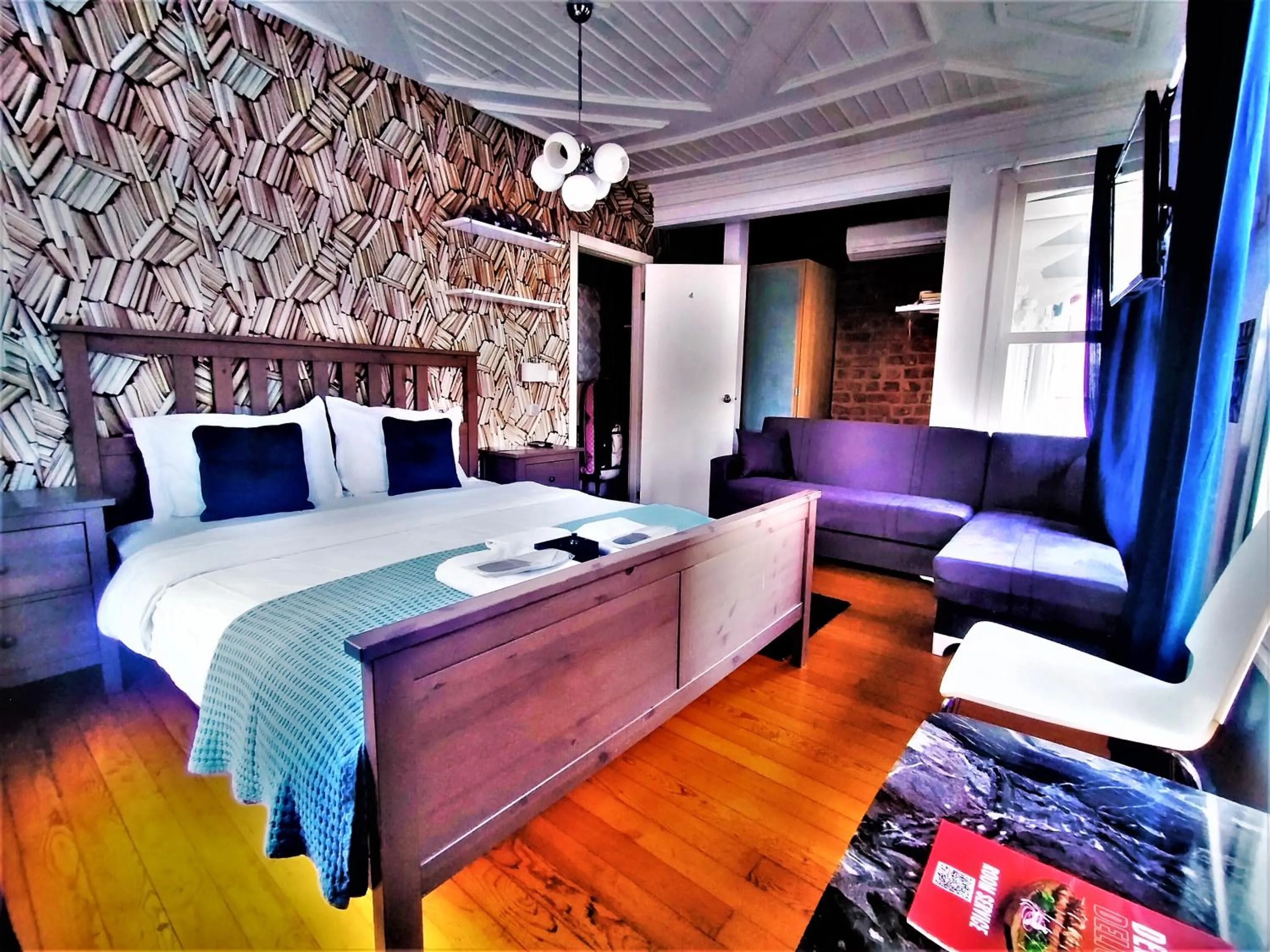 Photo of the whole room in Dreamers V&V Hotel Cihangir