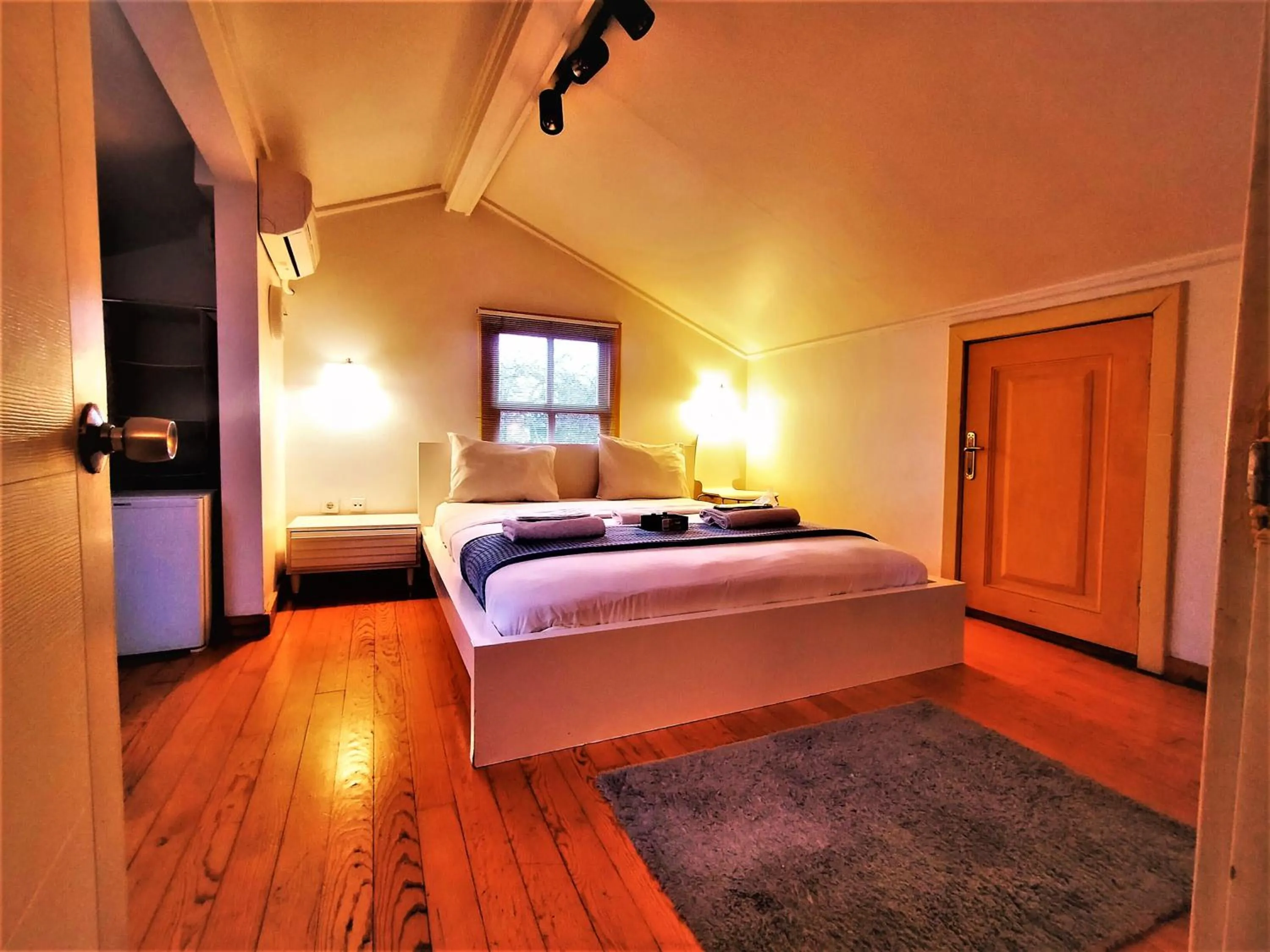 Photo of the whole room in Dreamers V&V Hotel Cihangir