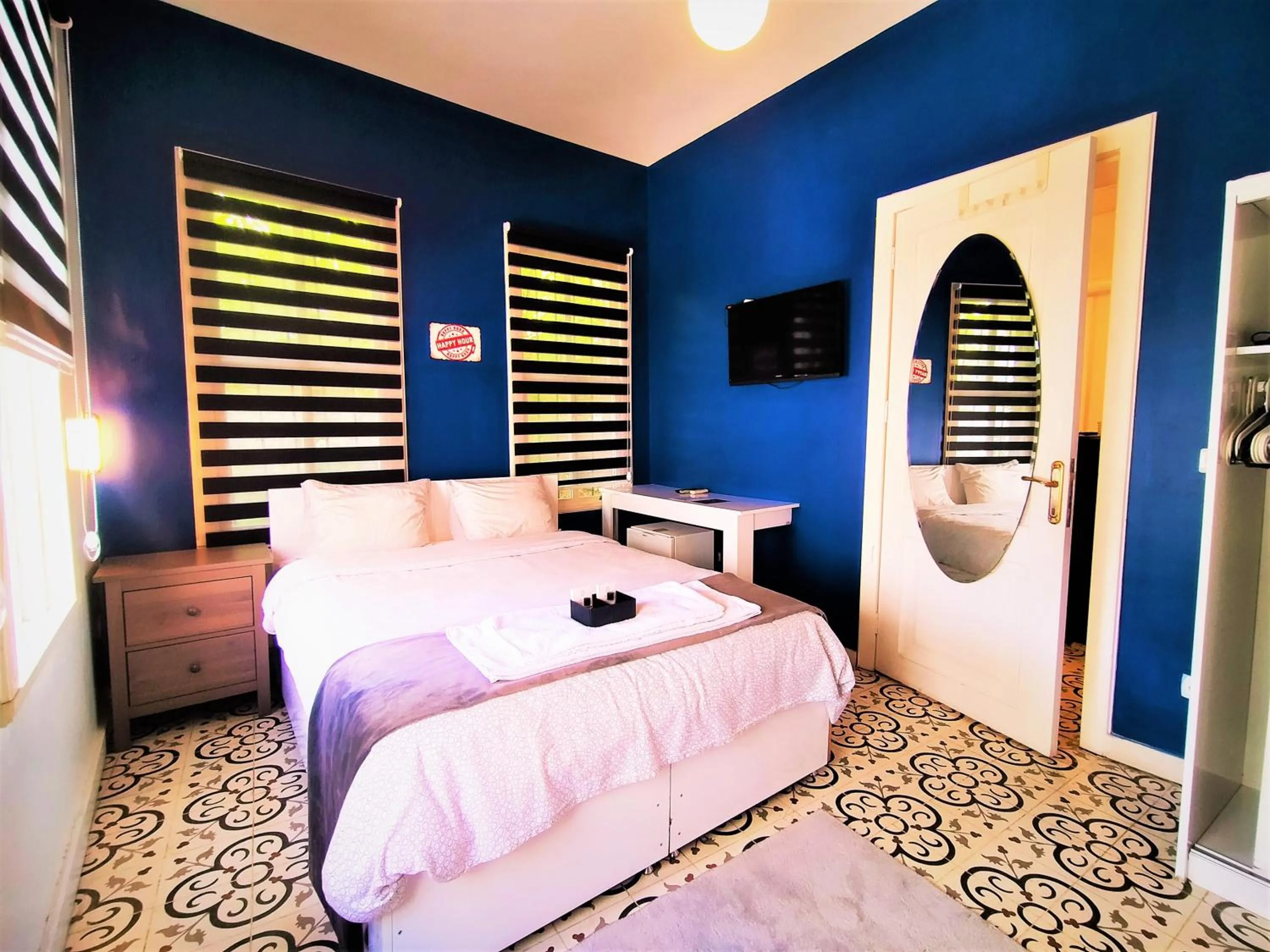 Photo of the whole room in Dreamers V&V Hotel Cihangir