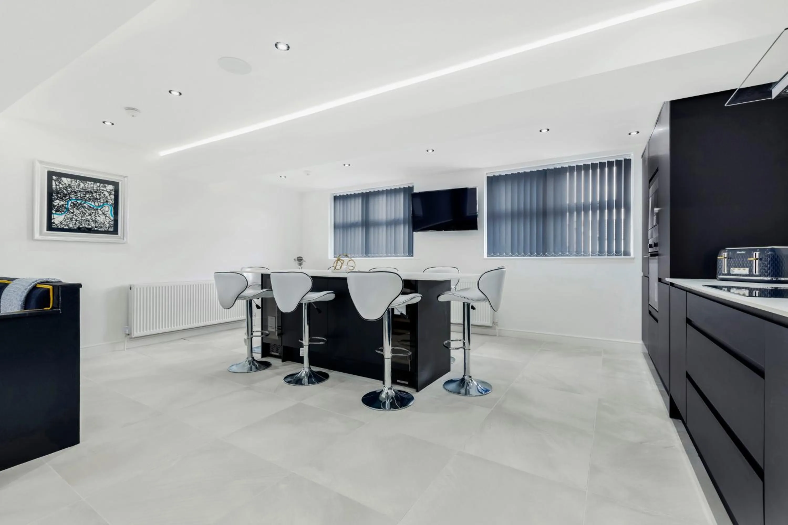 Kitchen or kitchenette in Wellington Suites by Sasco Apartments