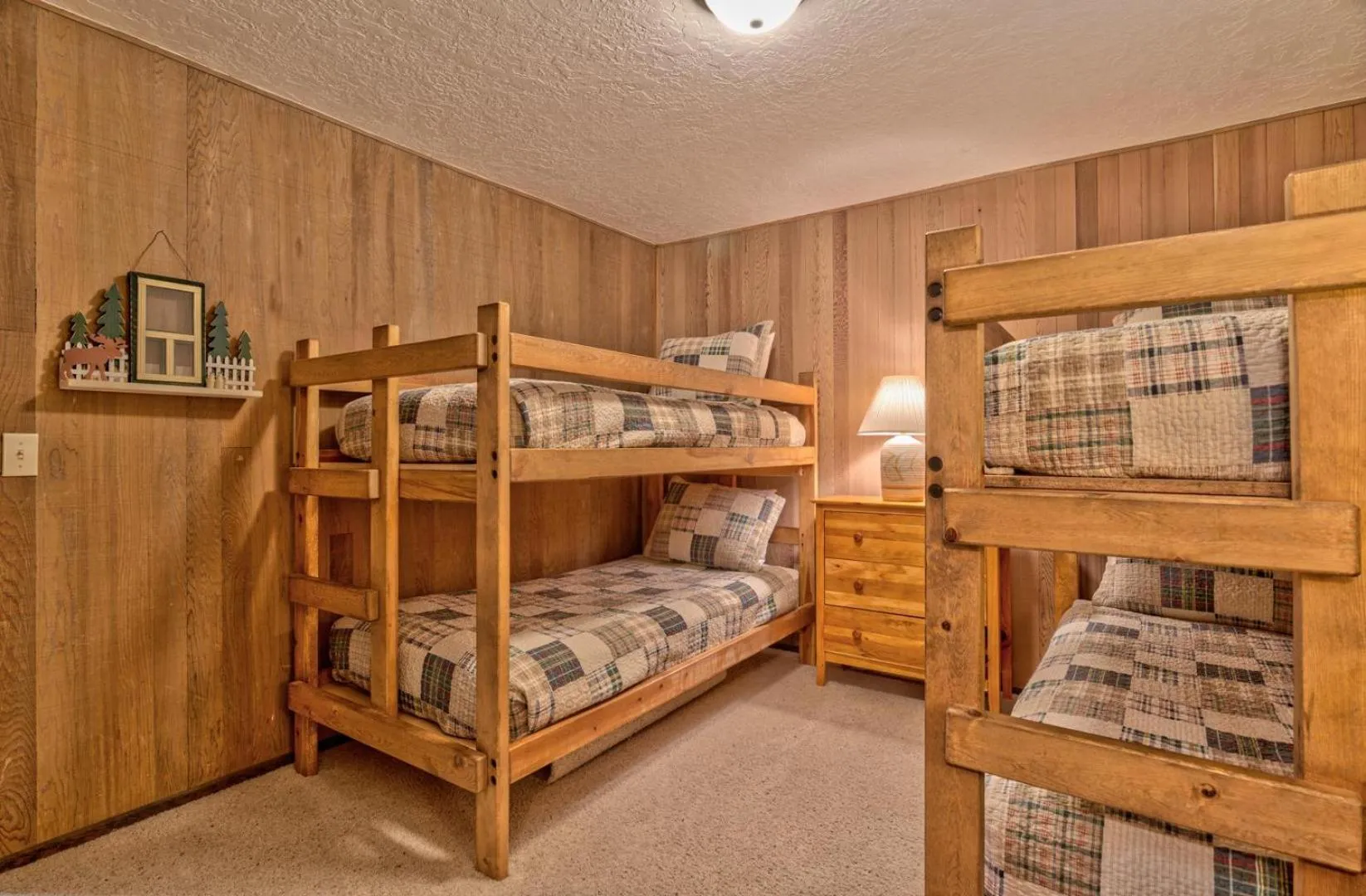 Bed in Lynx - Unit 3