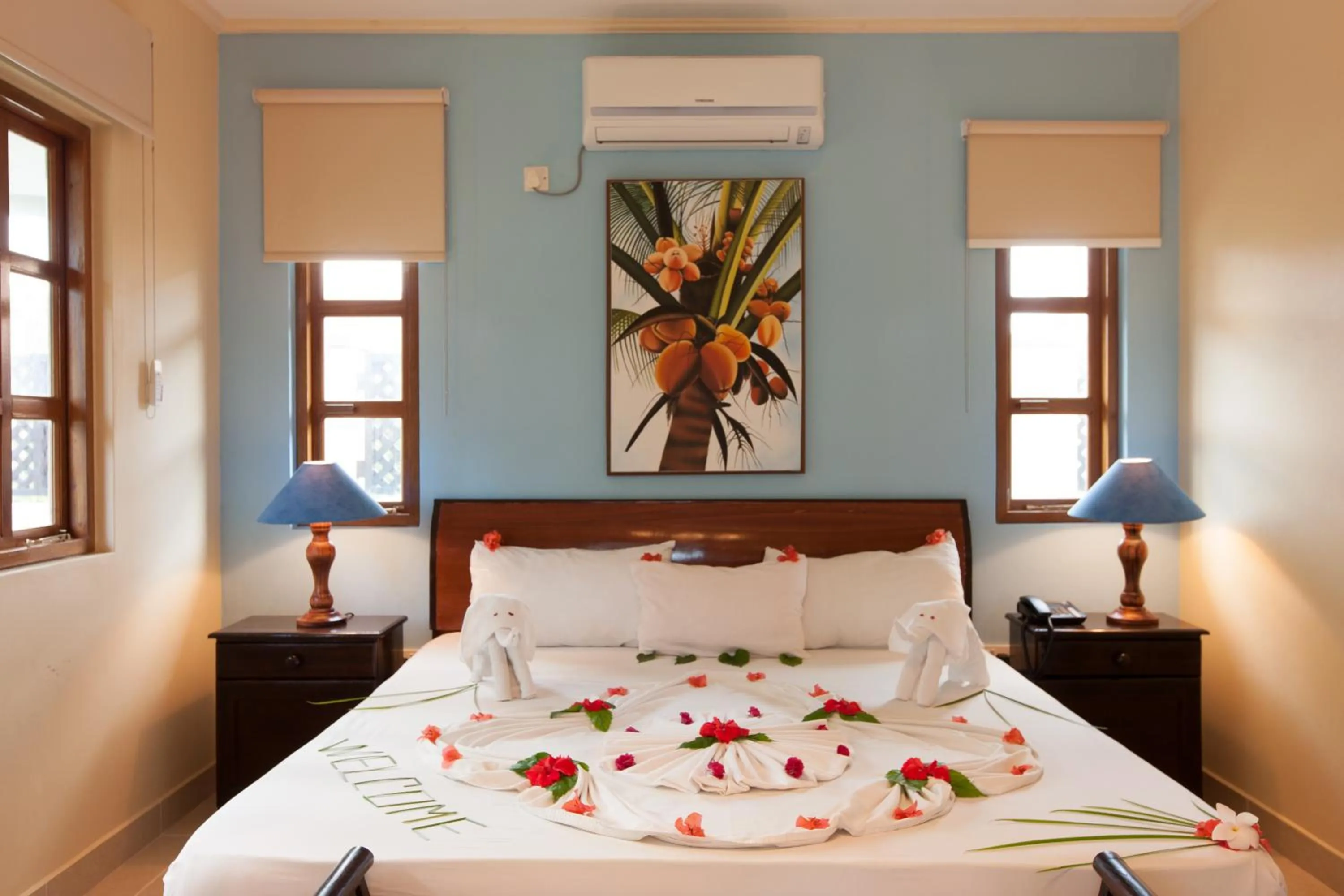 Bedroom, Bed in Le Relax Self Catering Apartment