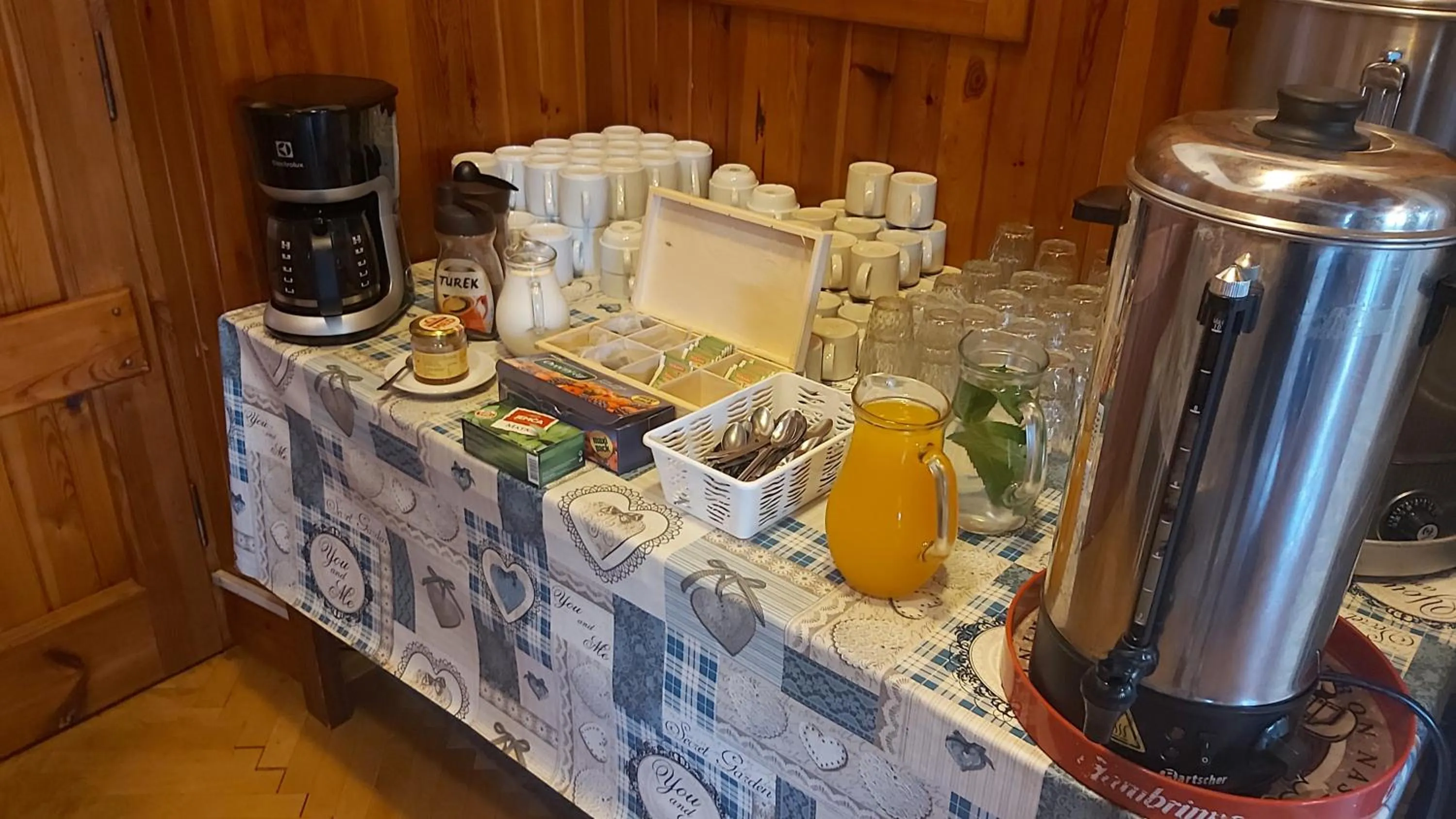 Buffet breakfast in Penzion Diana