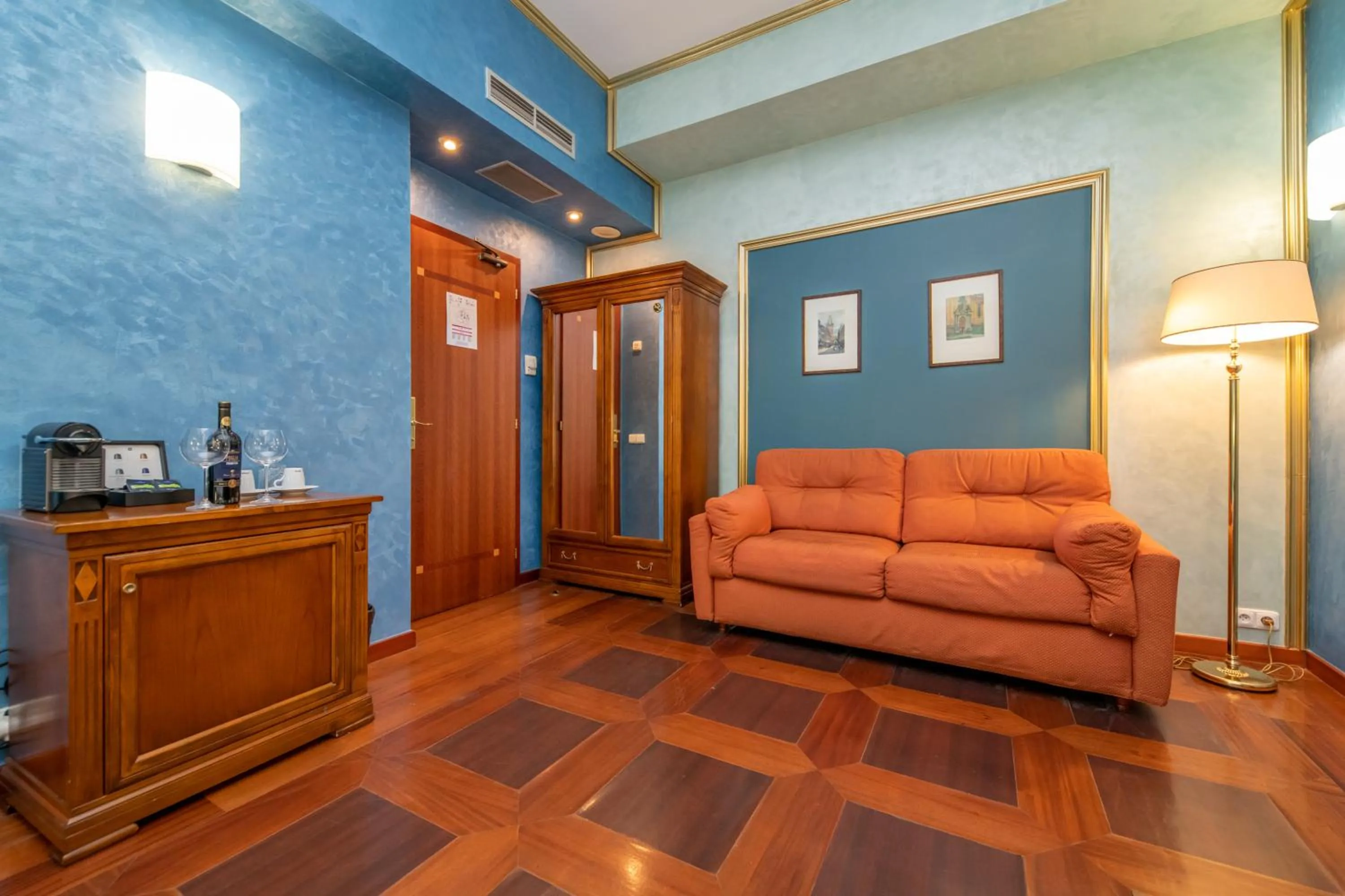 Seating area in Hotel Kinsky Fountain