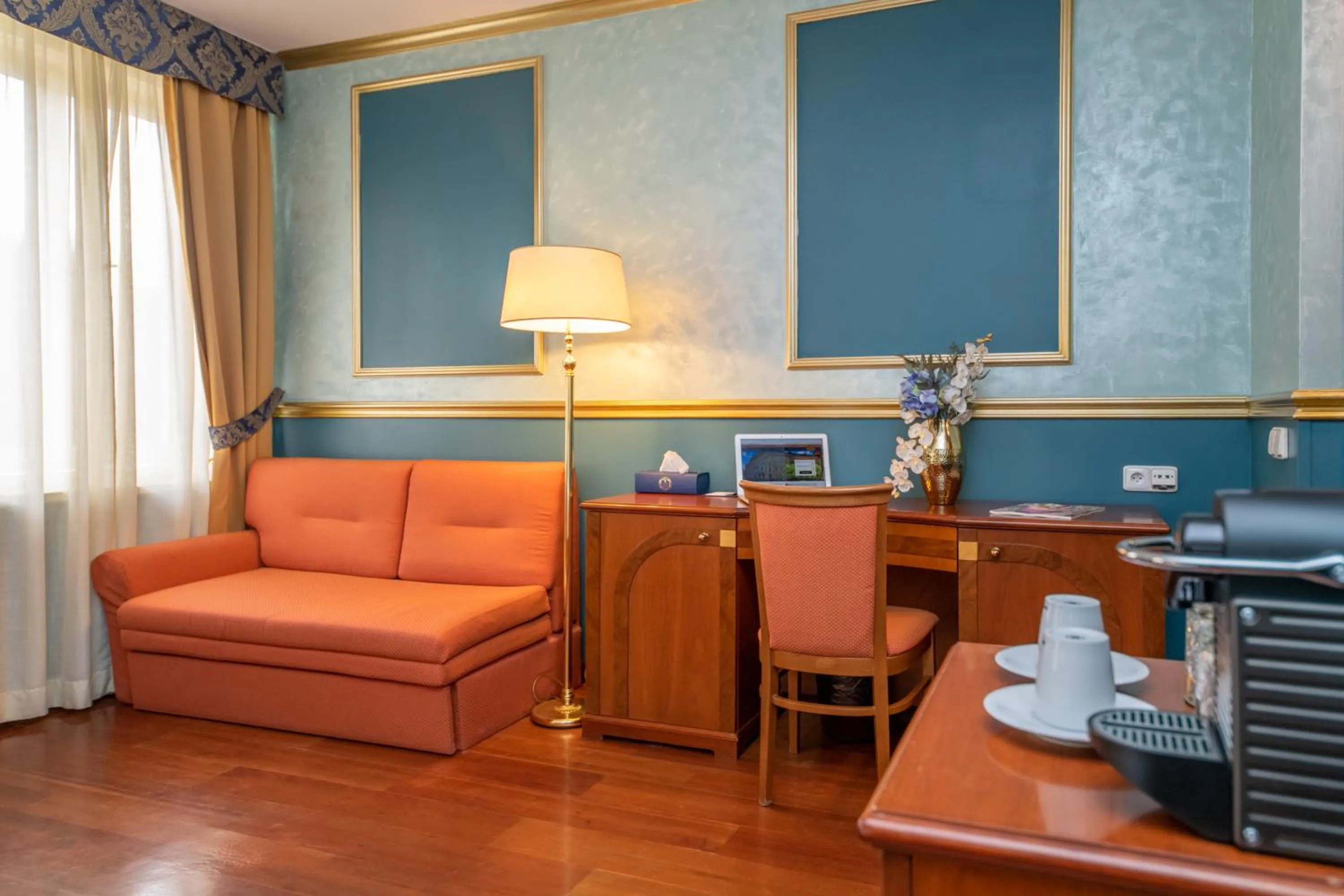 Seating area in Hotel Kinsky Fountain